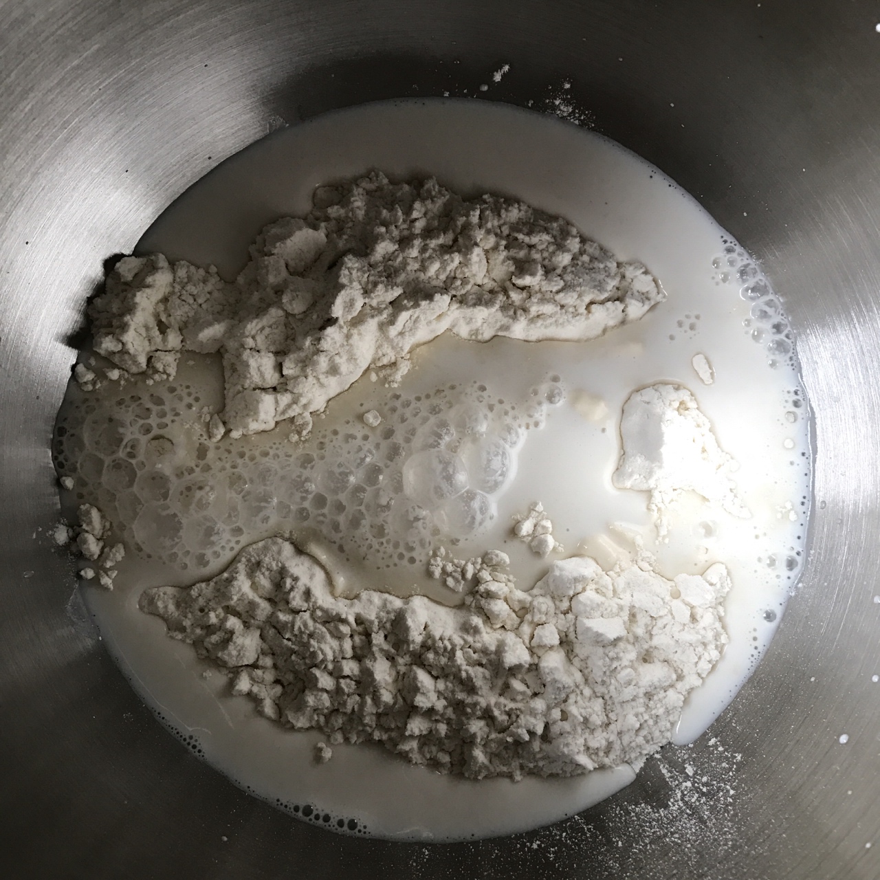 酸奶小面包15-16個 （中種冷藏發酵，多圖詳解。）的做法 步骤2