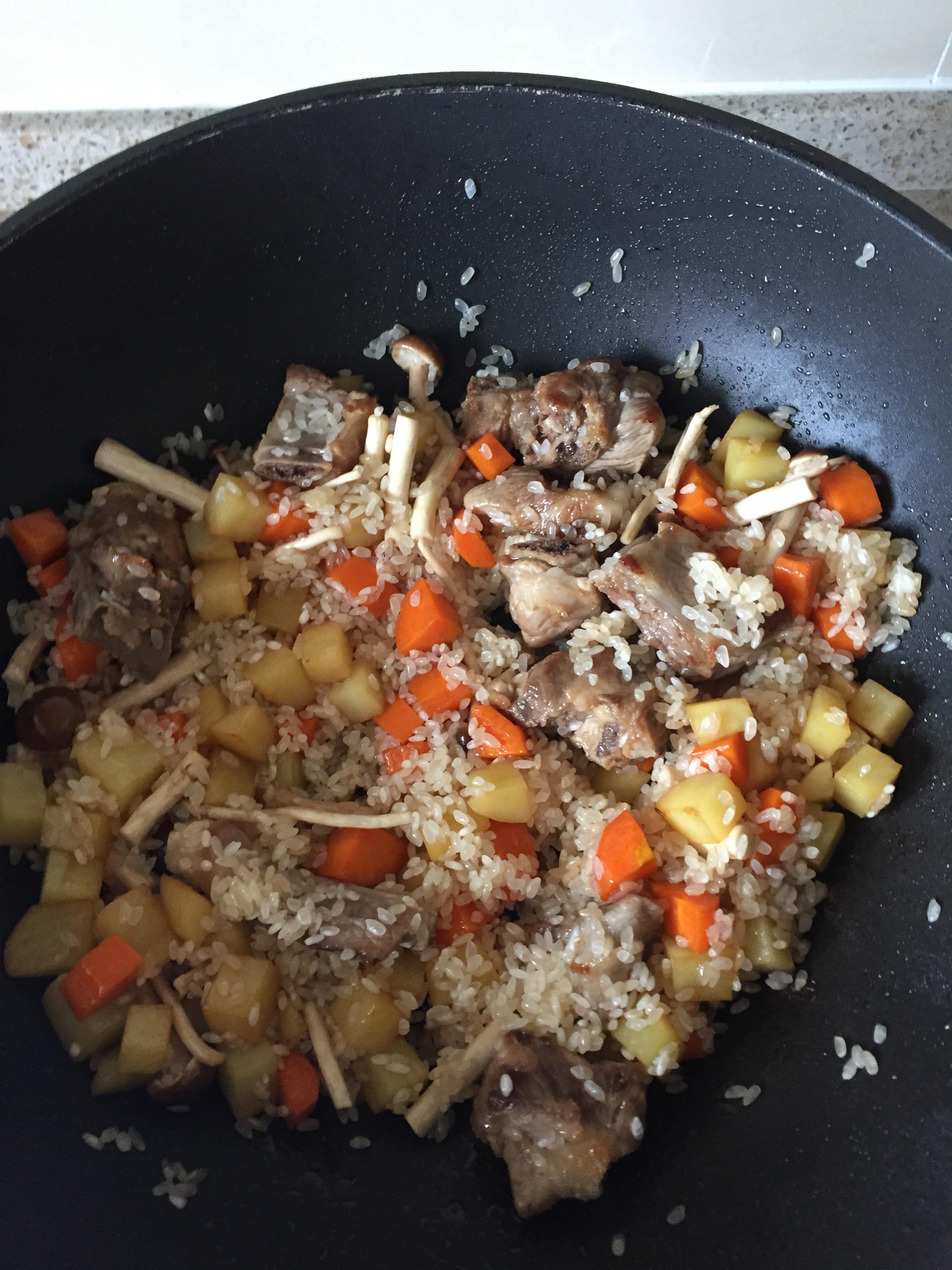 排骨土豆蘿卜燜飯（電飯鍋）的做法 步骤3