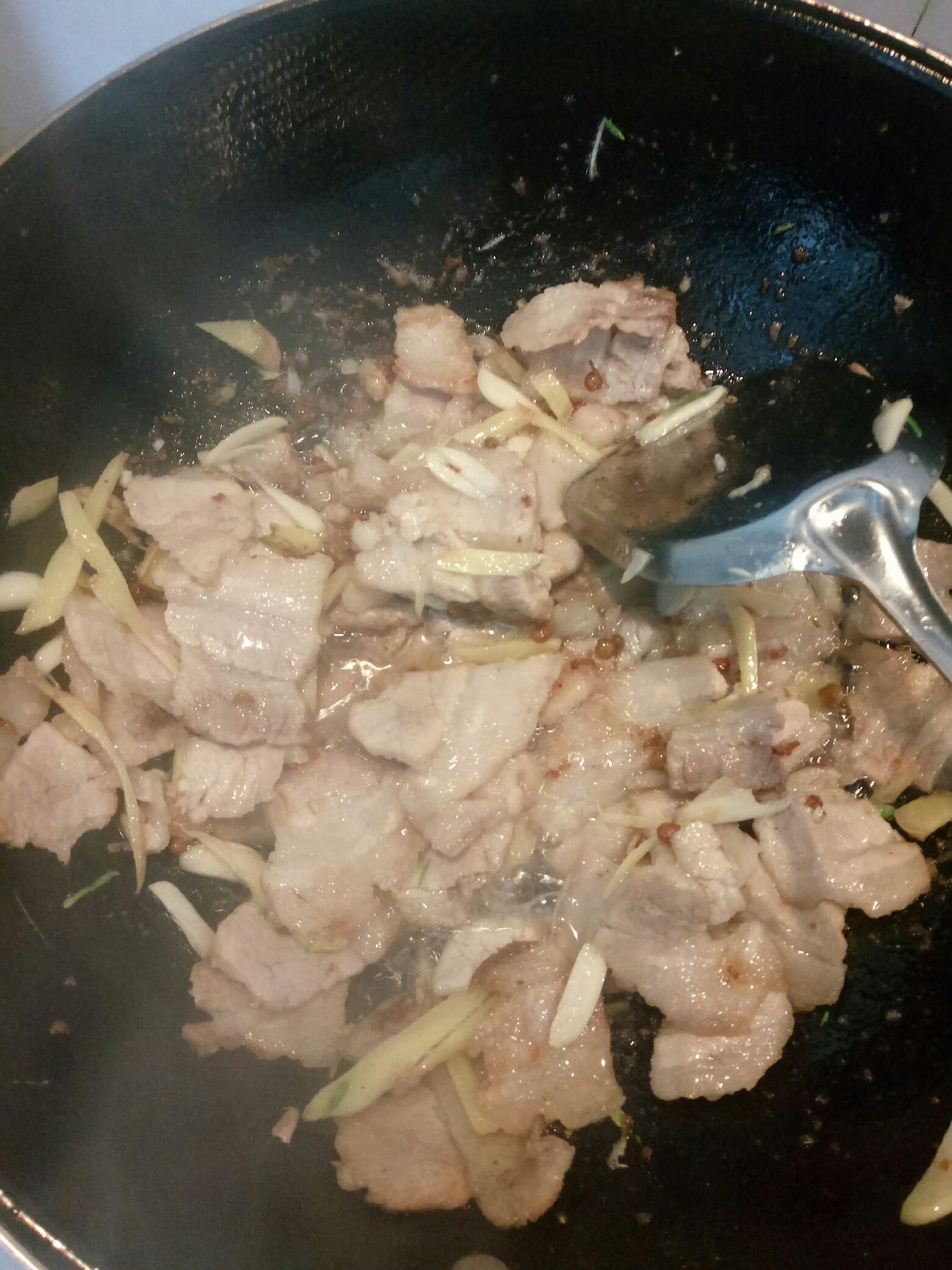 四川回鍋肉的做法 步骤3