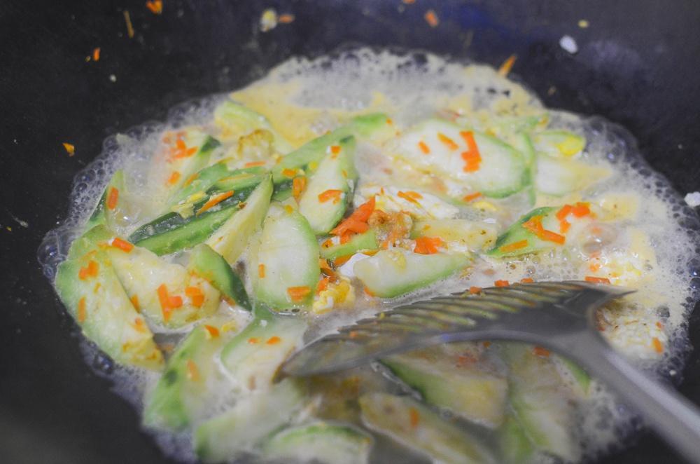 健康下火清熱的絲瓜粥 隔夜飯粥( °▽° ) 我最愛的蔬菜粥的做法 步骤5