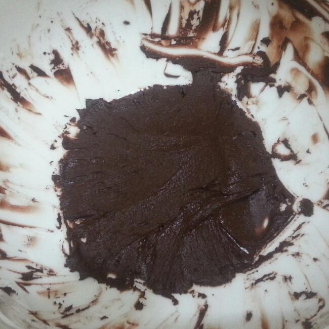 四層巧克力戚風蛋糕的做法 步骤1