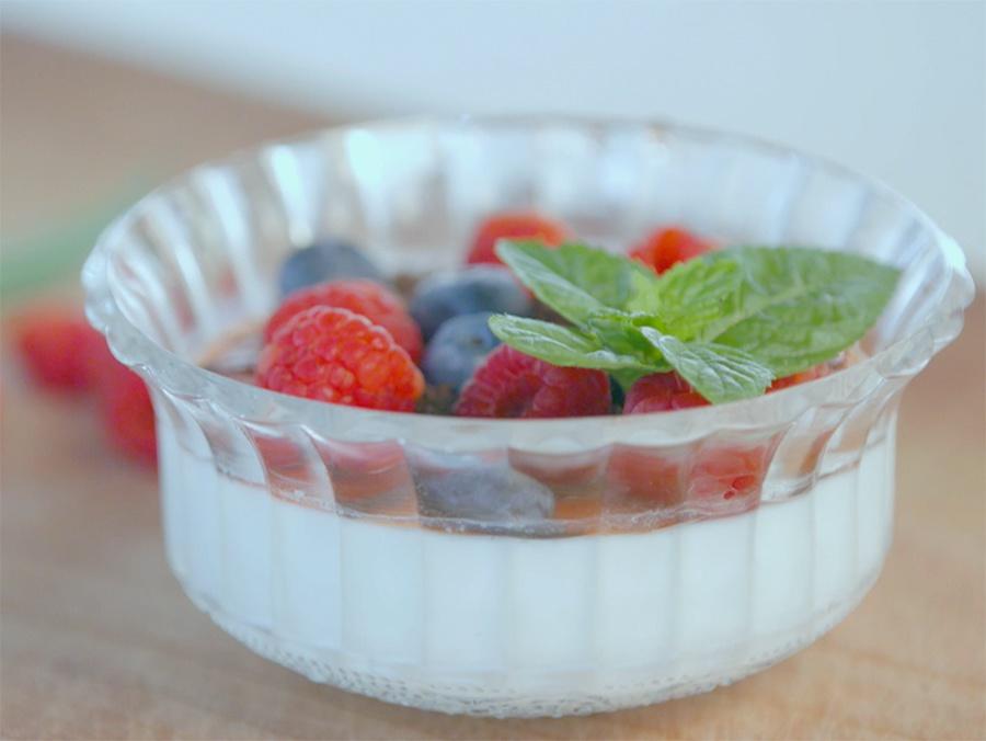 意式草莓香草奶凍∣一條視頻的做法 步骤11