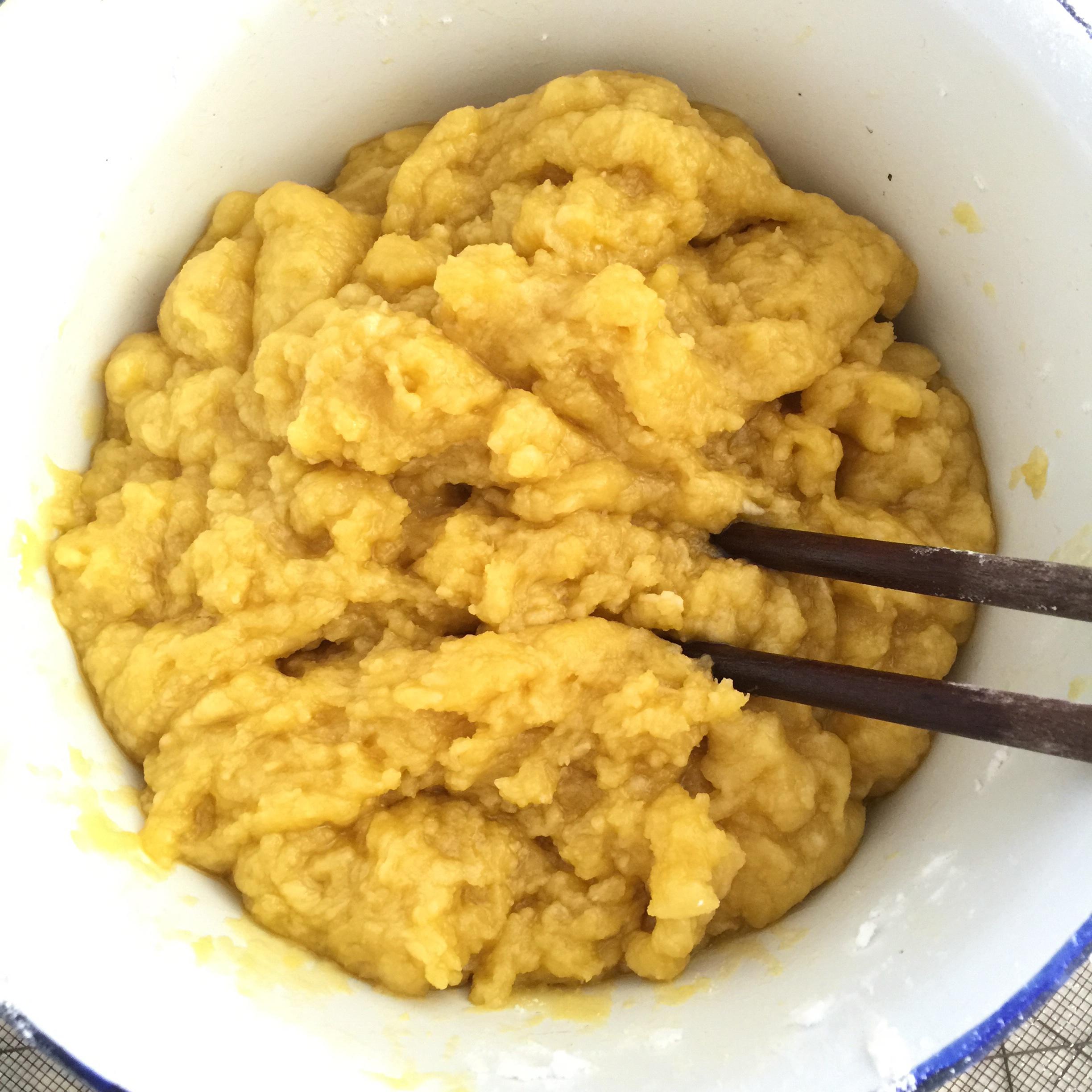 麻油月餅-杏醬核桃仁餡的做法 步骤1