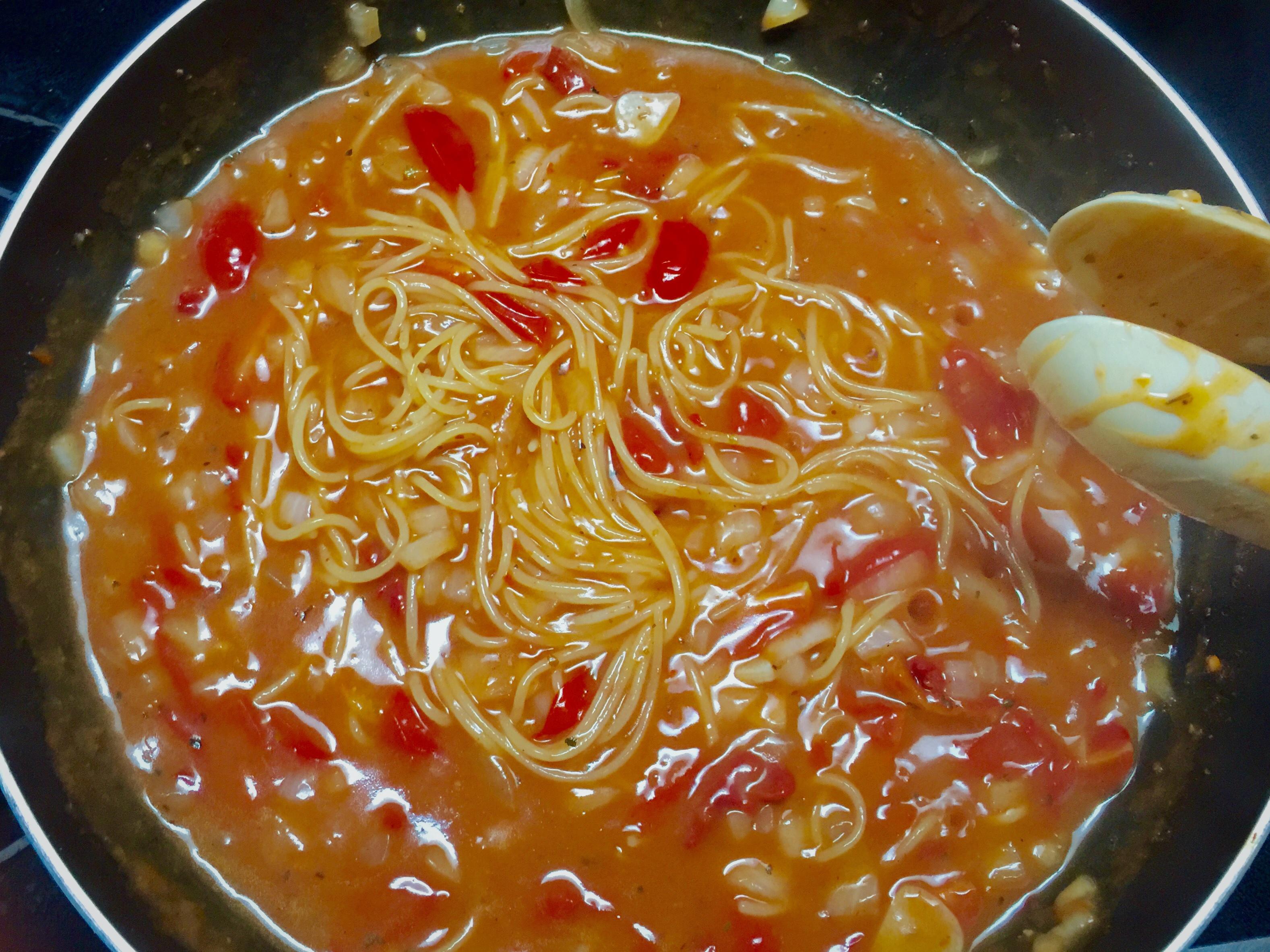 一鍋煮懶人番茄義大利面的做法 步骤5
