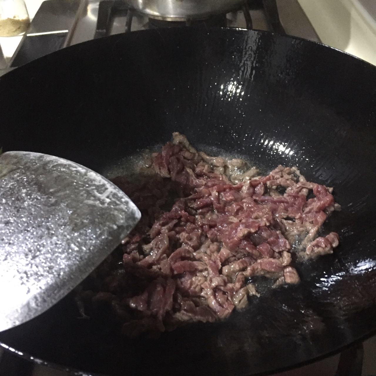 胡蘿卜炒牛肉絲的做法 步骤4