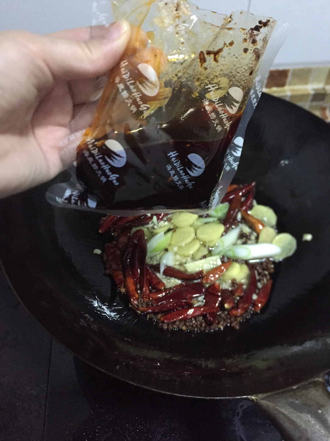 干鍋排骨雞翅蝦的做法 步骤9