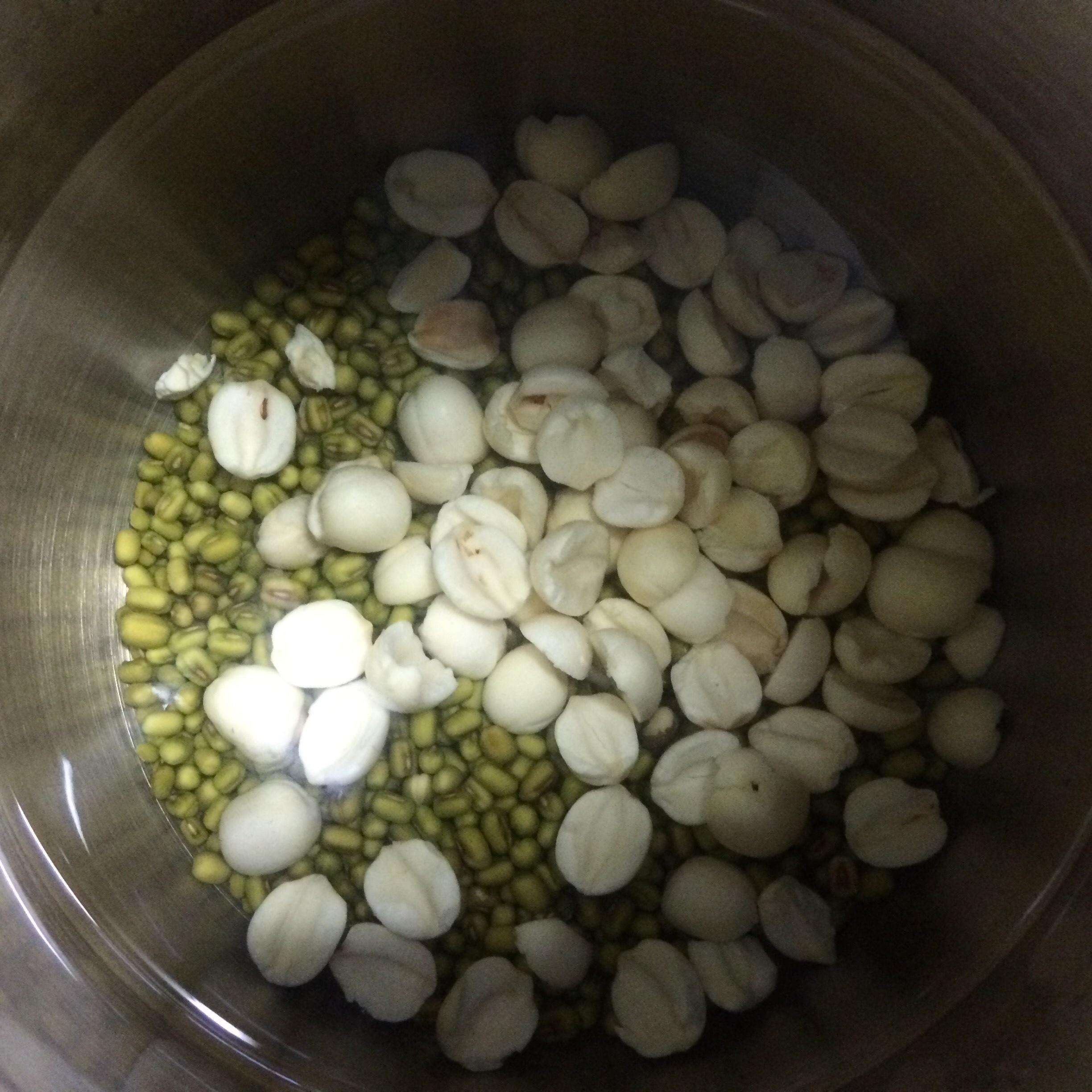 綠豆蓮子豆漿的做法 步骤3