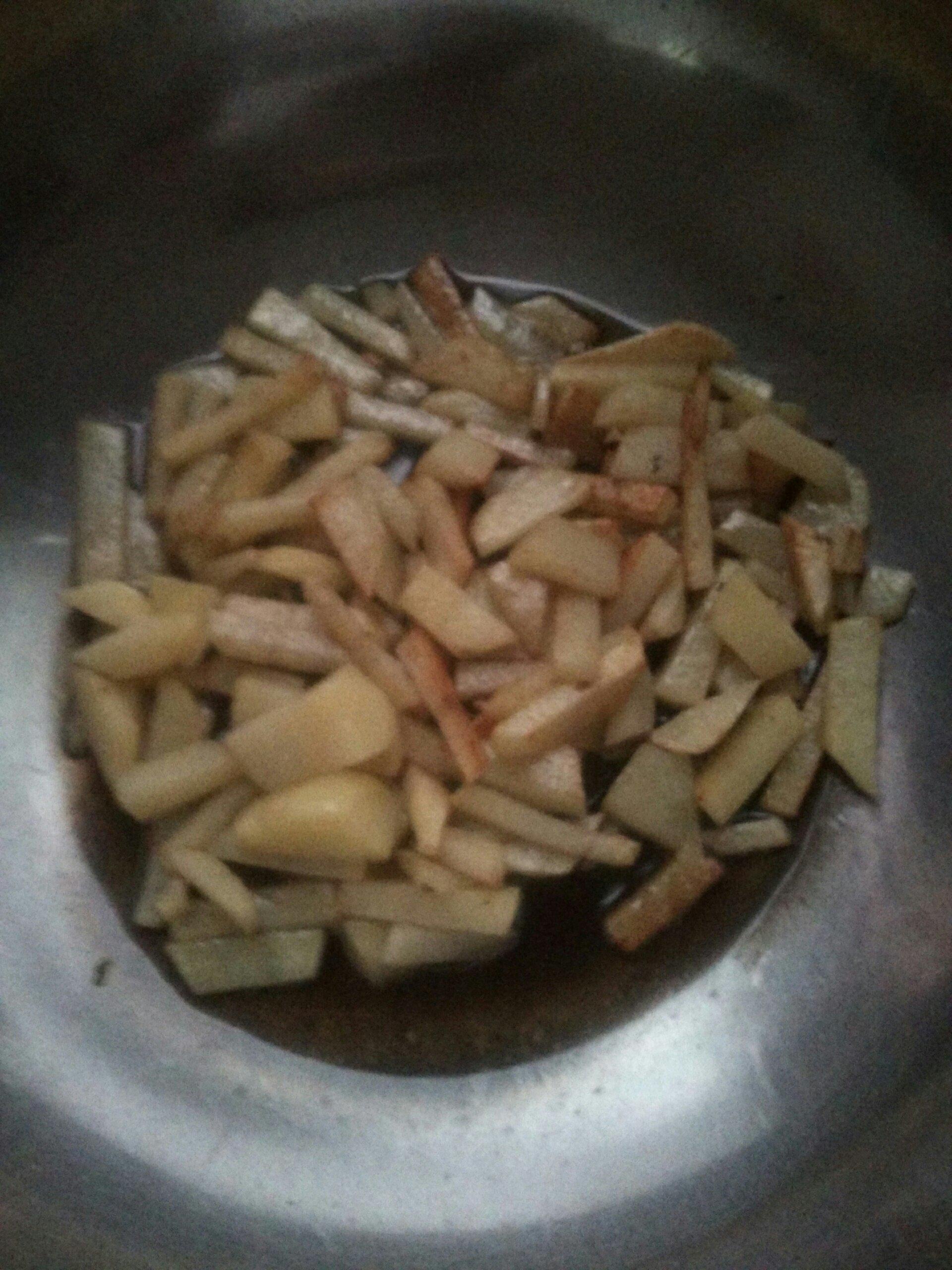 土豆火腿飯的做法 步骤1