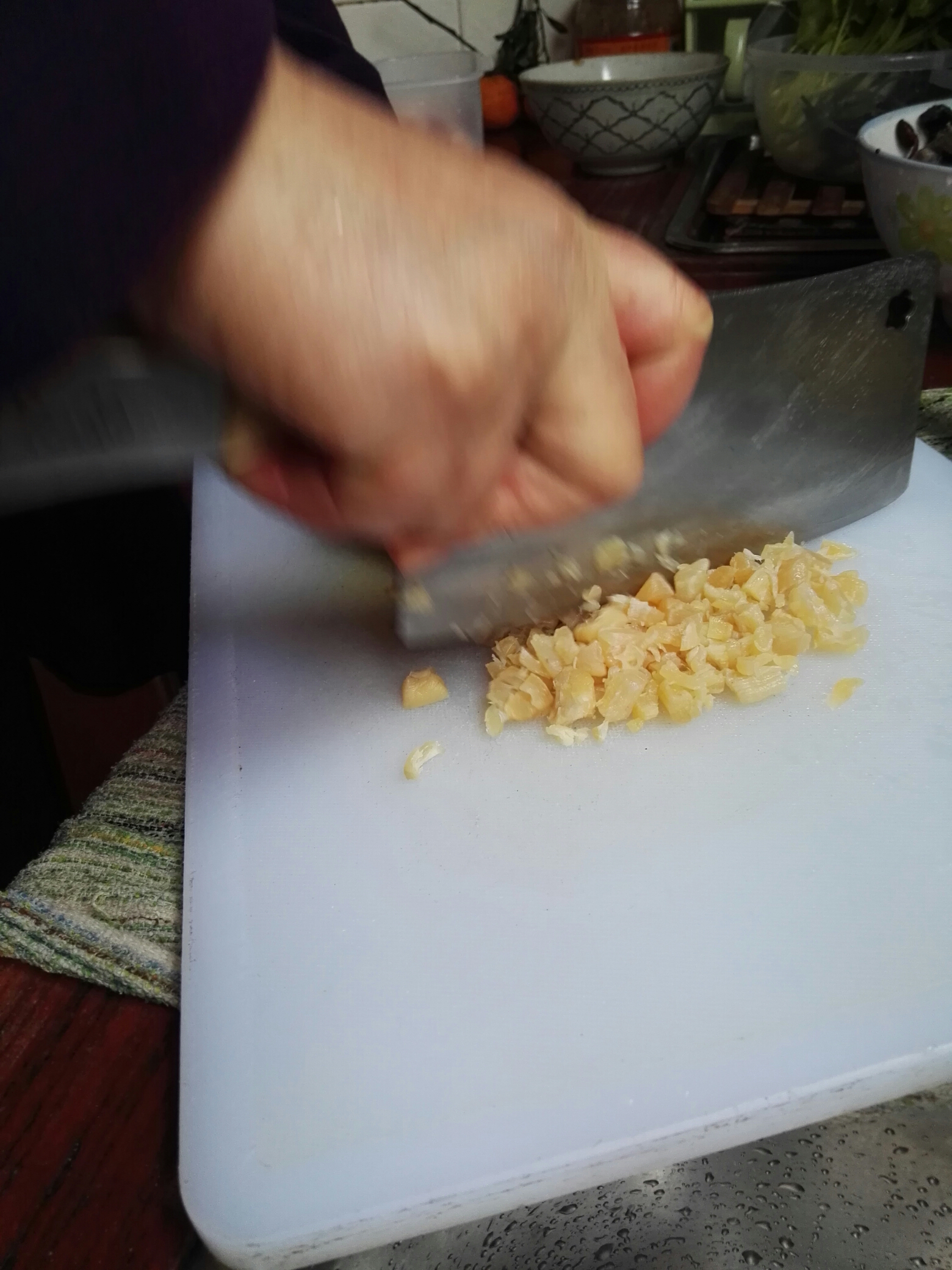 家傳黃鱔粥的做法 步骤1
