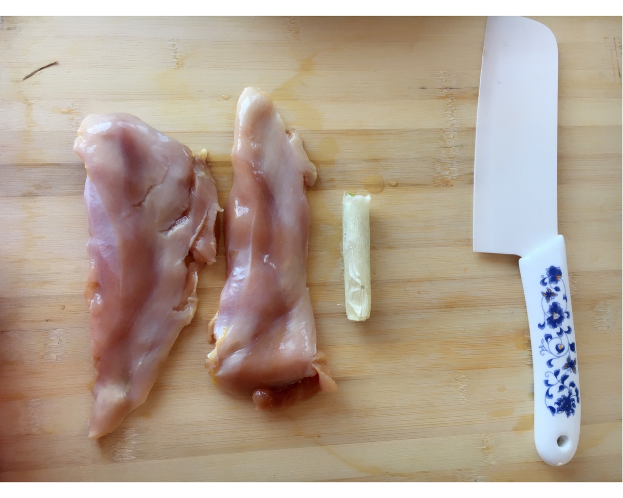 寶寶輔食-無鹽雞肉松的做法 步骤1