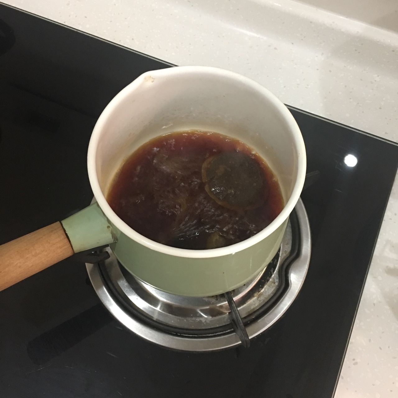 超快手鍋煮奶茶的做法 步骤4