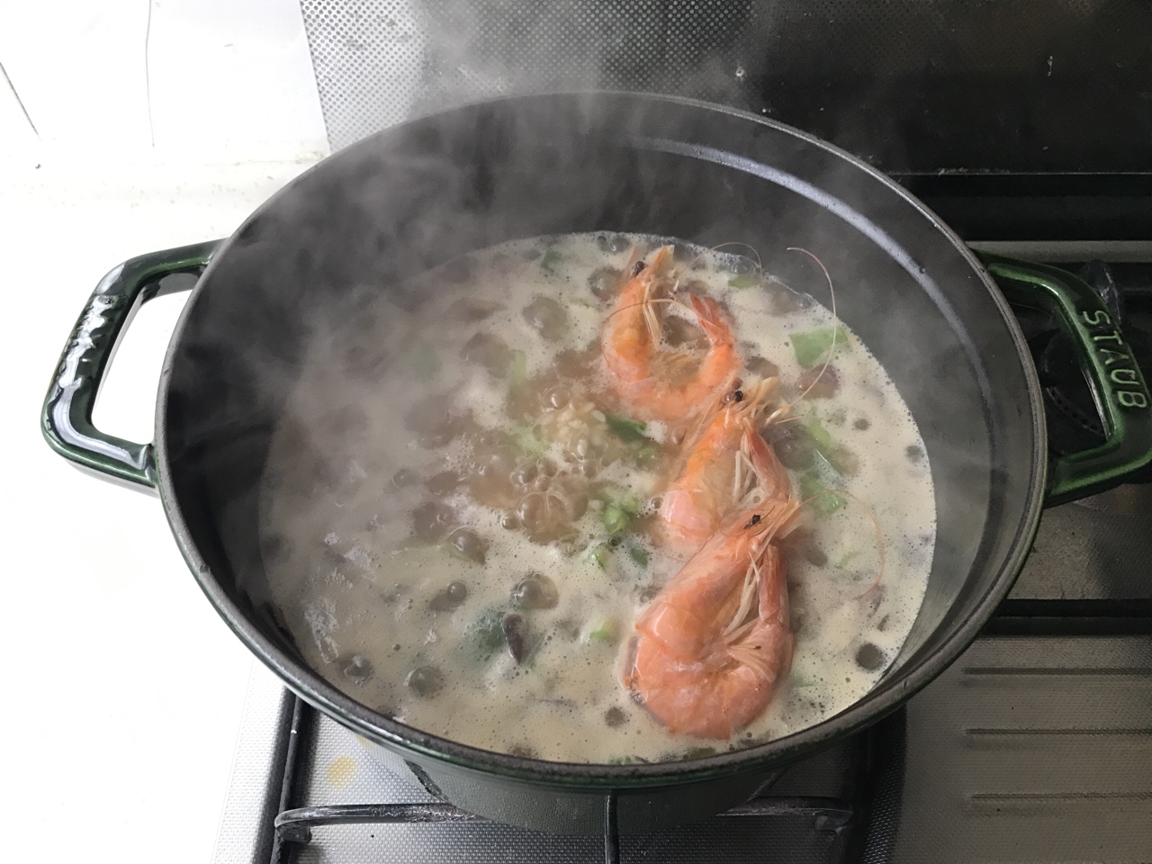 staub鑄鐵鍋肥牛海鮮燜飯的做法 步骤14