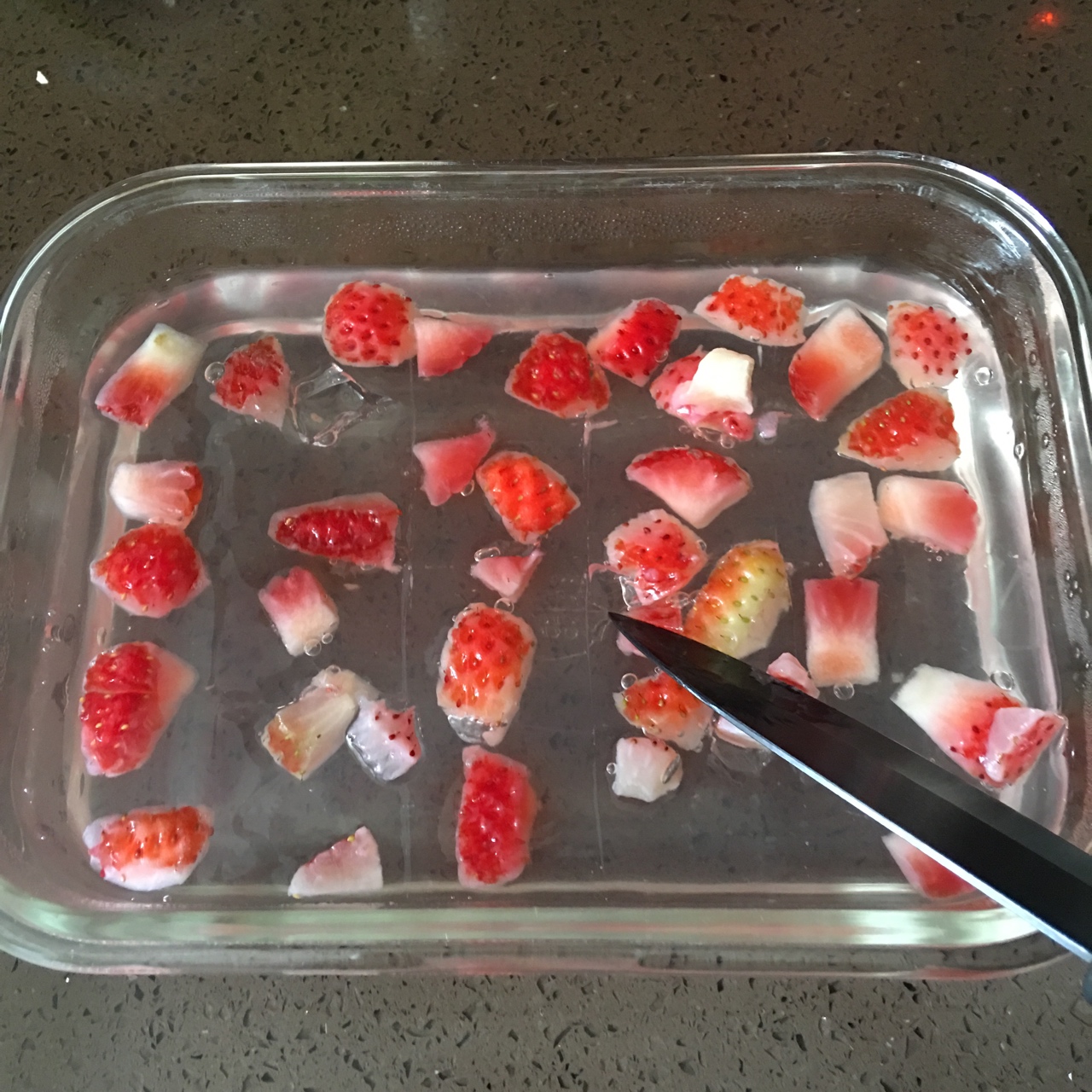 水晶草莓涼粉的做法 步骤7