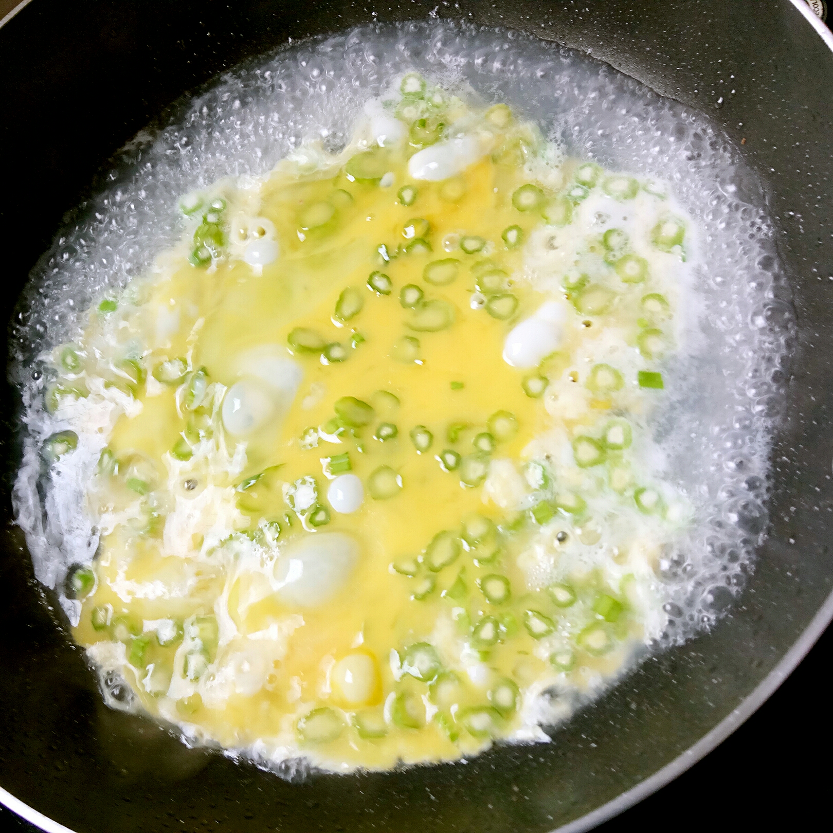 水炒雞蛋的做法 步骤2