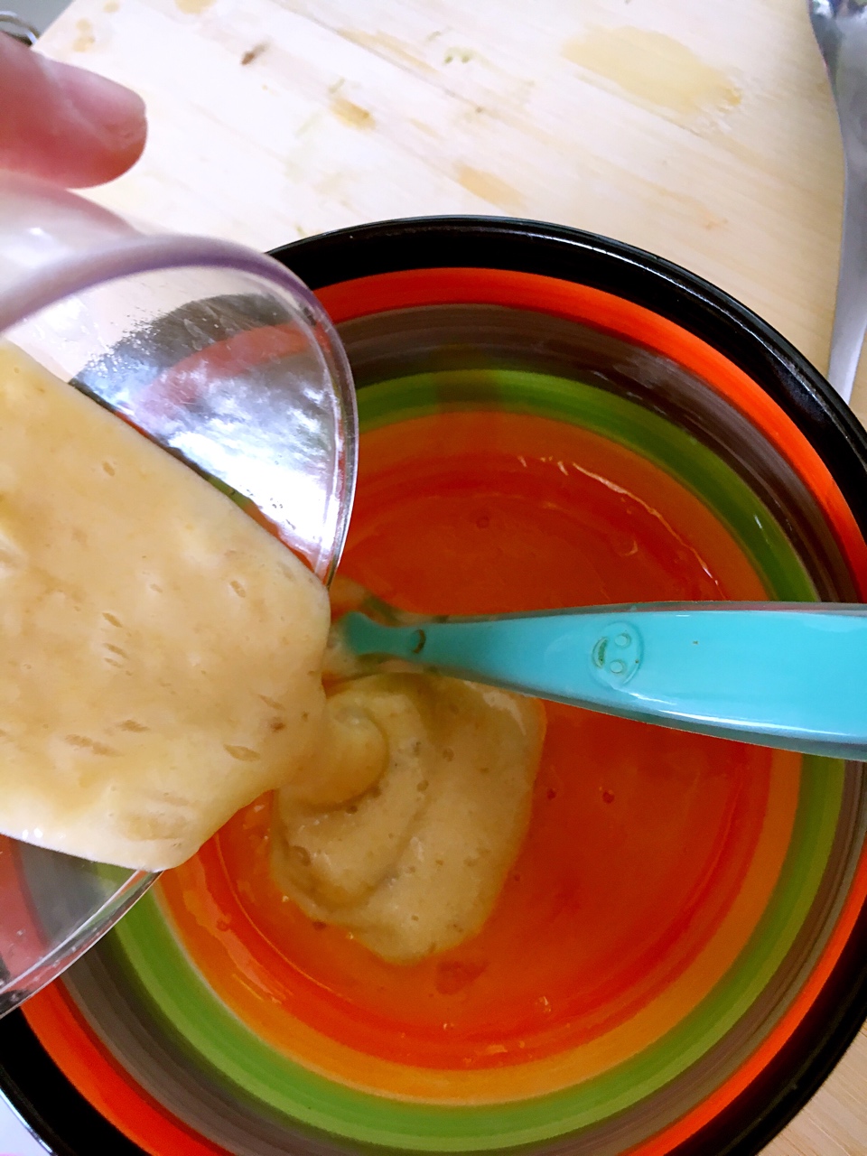 寶寶輔食-無油香蕉松餅的做法 步骤2