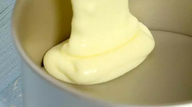 一分鐘教你無油酸奶蛋糕的做法 步骤5