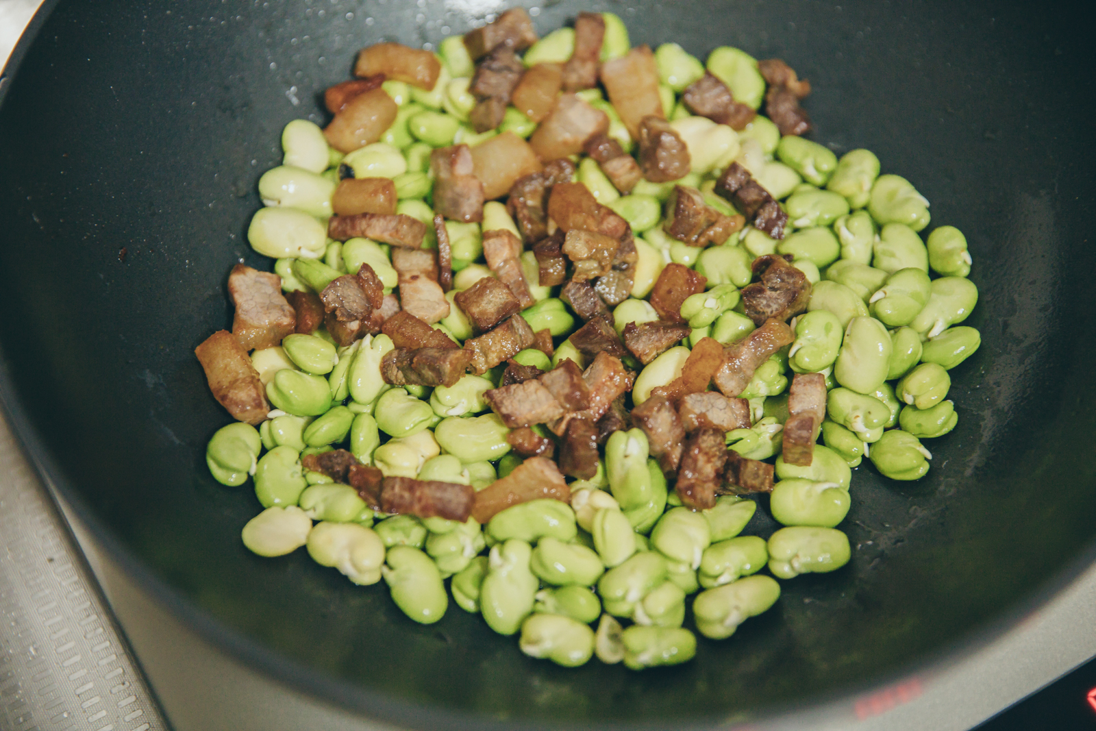 蠶豆燜飯的做法 步骤4
