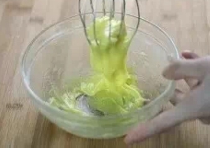 自制沙拉醬的做法 步骤2