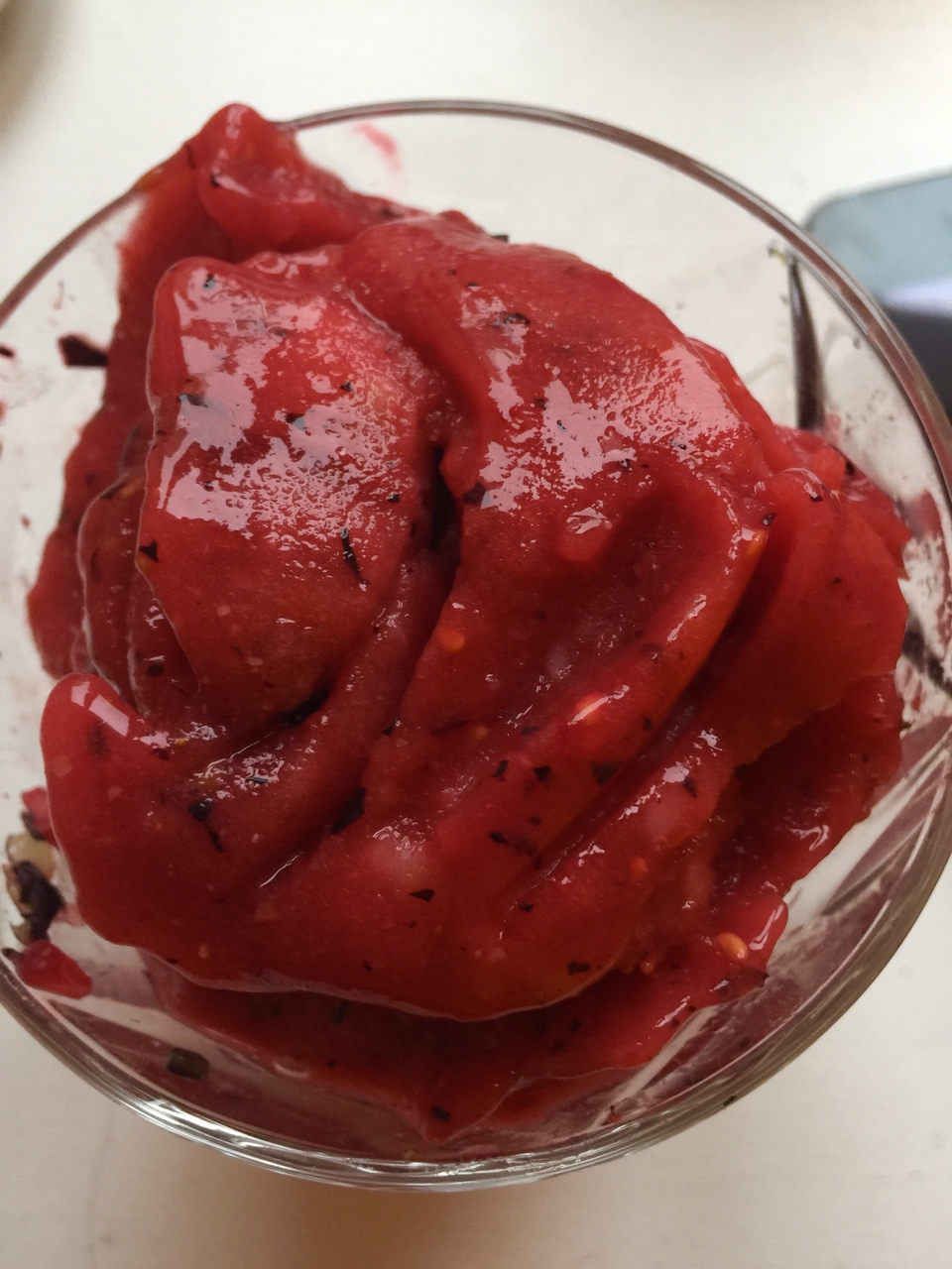 冰綿綿的草莓藍莓小野莓冰沙果汁的做法 步骤1