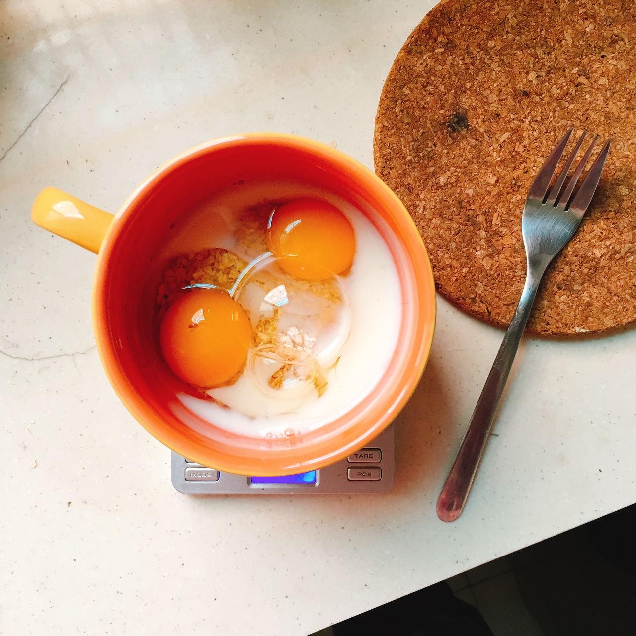 5分鐘雞蛋燕麥早餐的做法 步骤1
