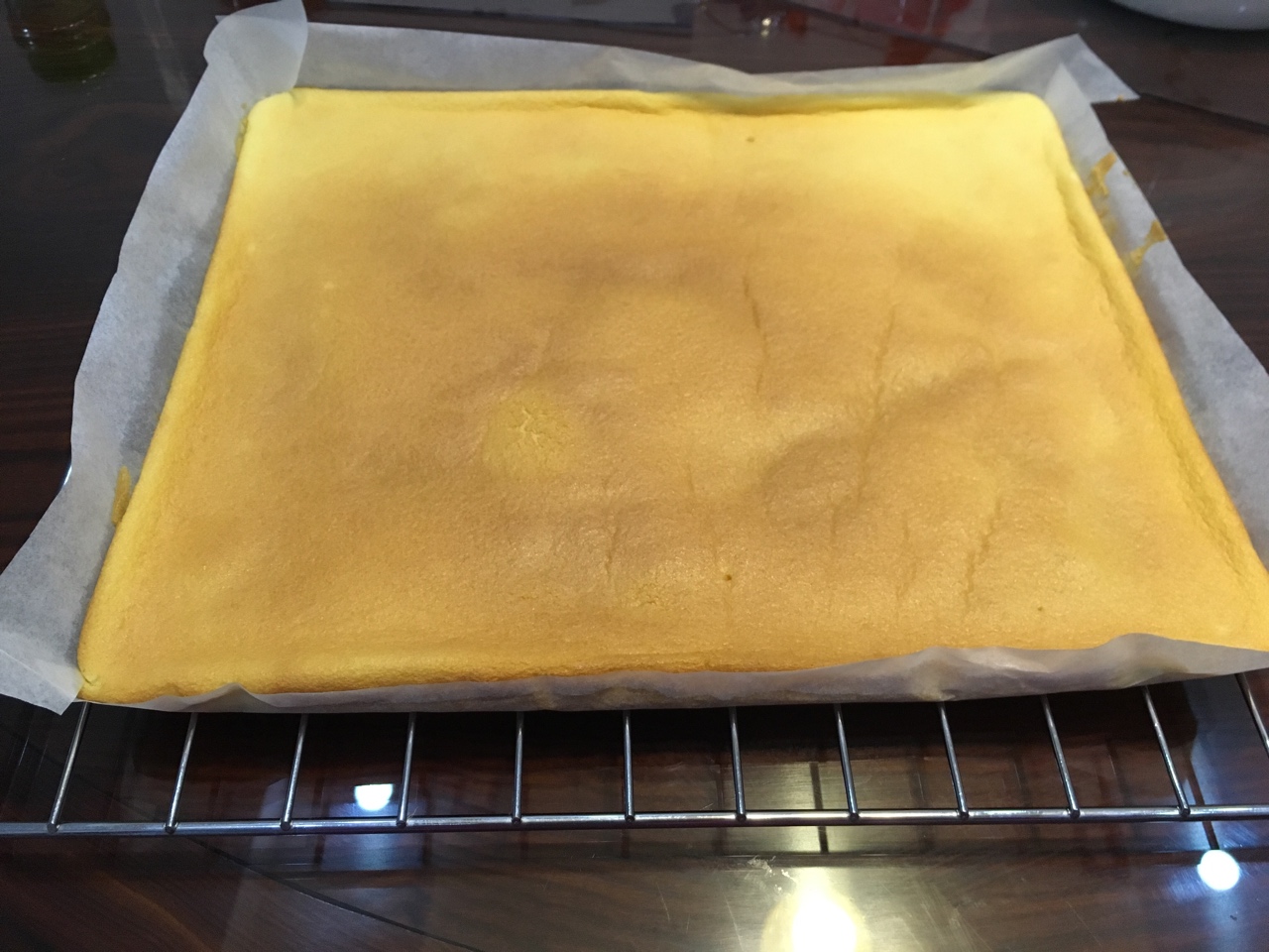 奶牛紋蛋糕卷的做法 步骤9
