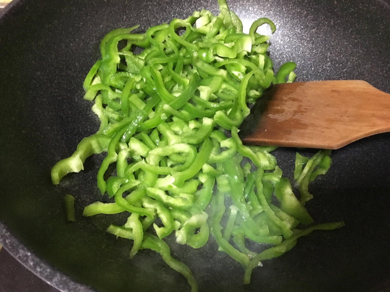 肉絲青椒蓋飯的做法 步骤5