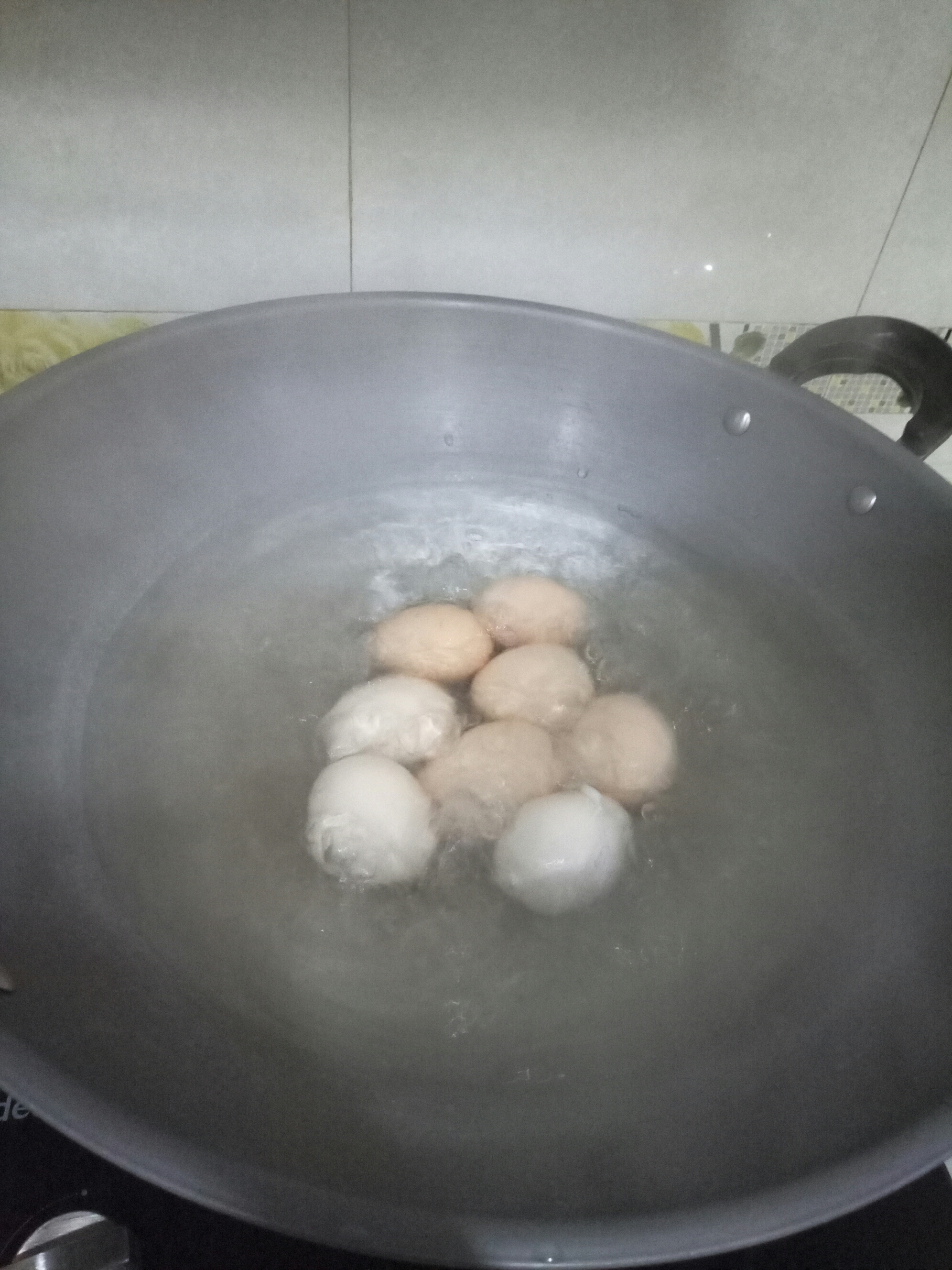 鹵水鐵蛋的做法 步骤1
