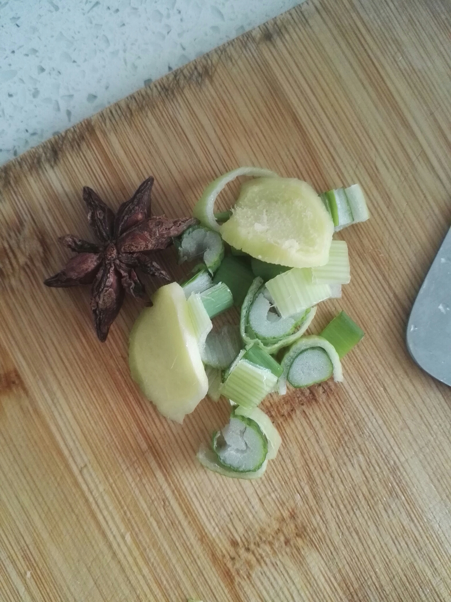 南瓜炖土豆的做法 步骤4