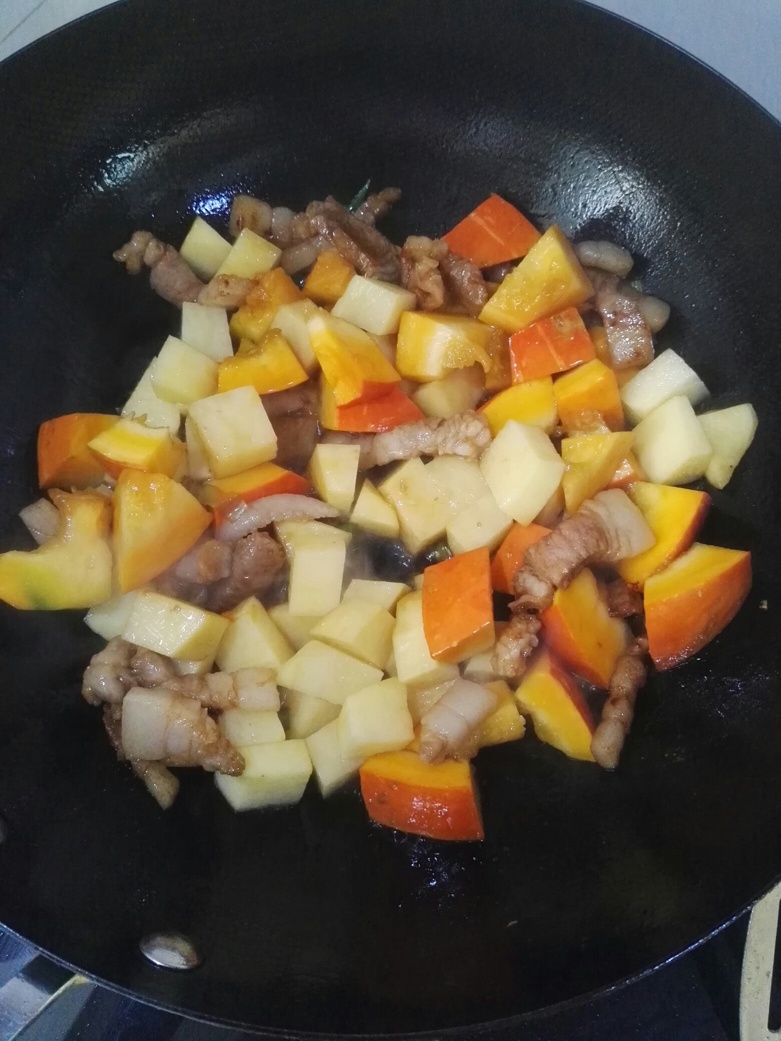 南瓜炖土豆的做法 步骤6