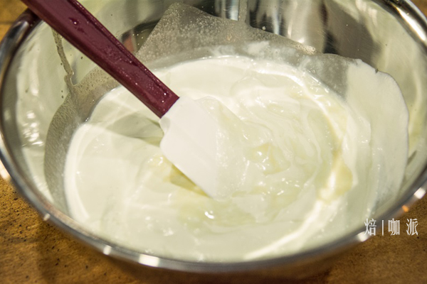 杏仁牛奶布丁的做法 步骤9