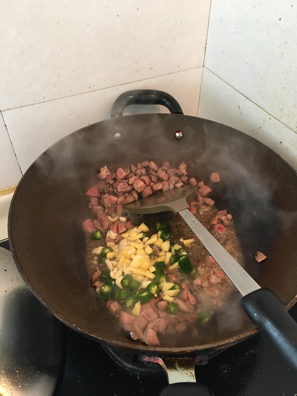 香辣牛肉醬的做法 步骤3