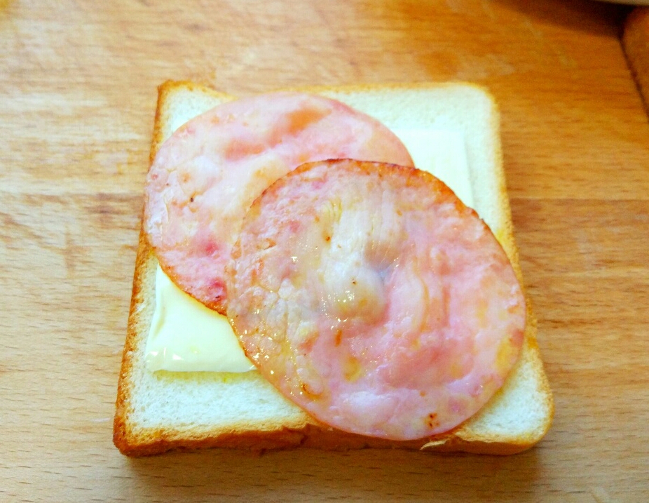 雞蛋火腿三明治的做法 步骤10