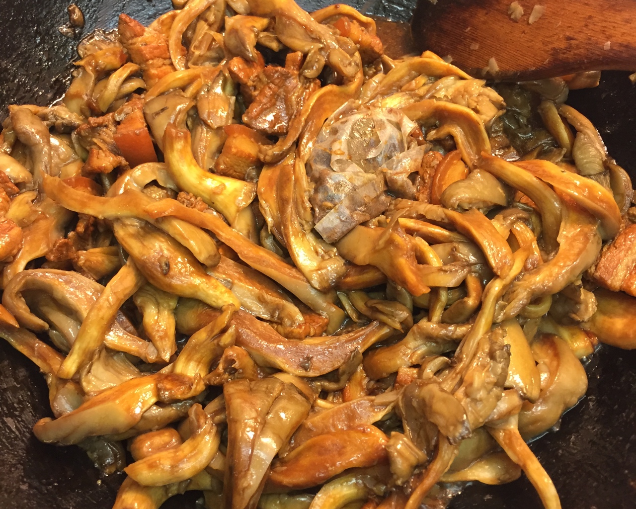 平菇炖肉 Oyster Mushroom的做法 步骤7