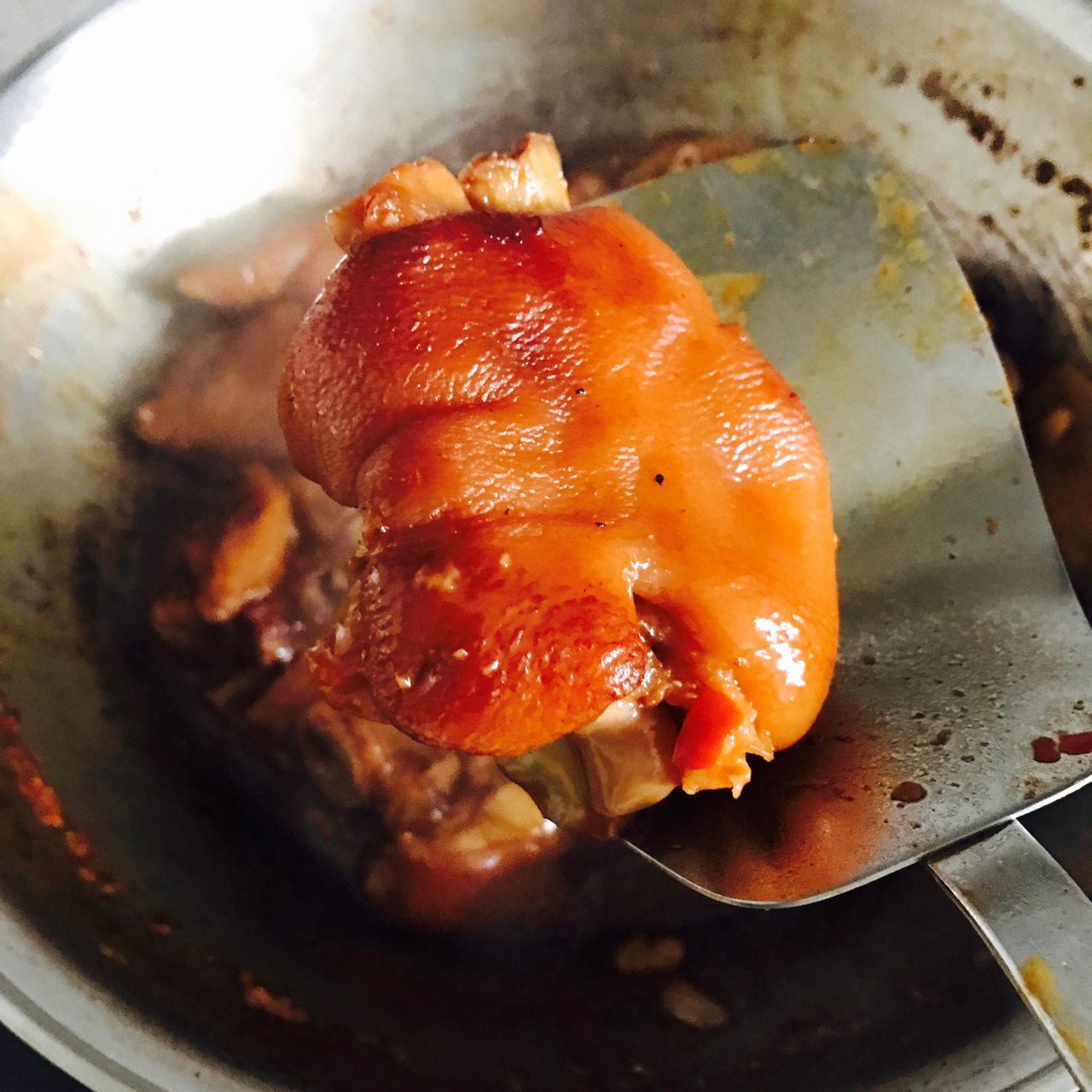 黃豆醬燒豬蹄的做法 步骤4