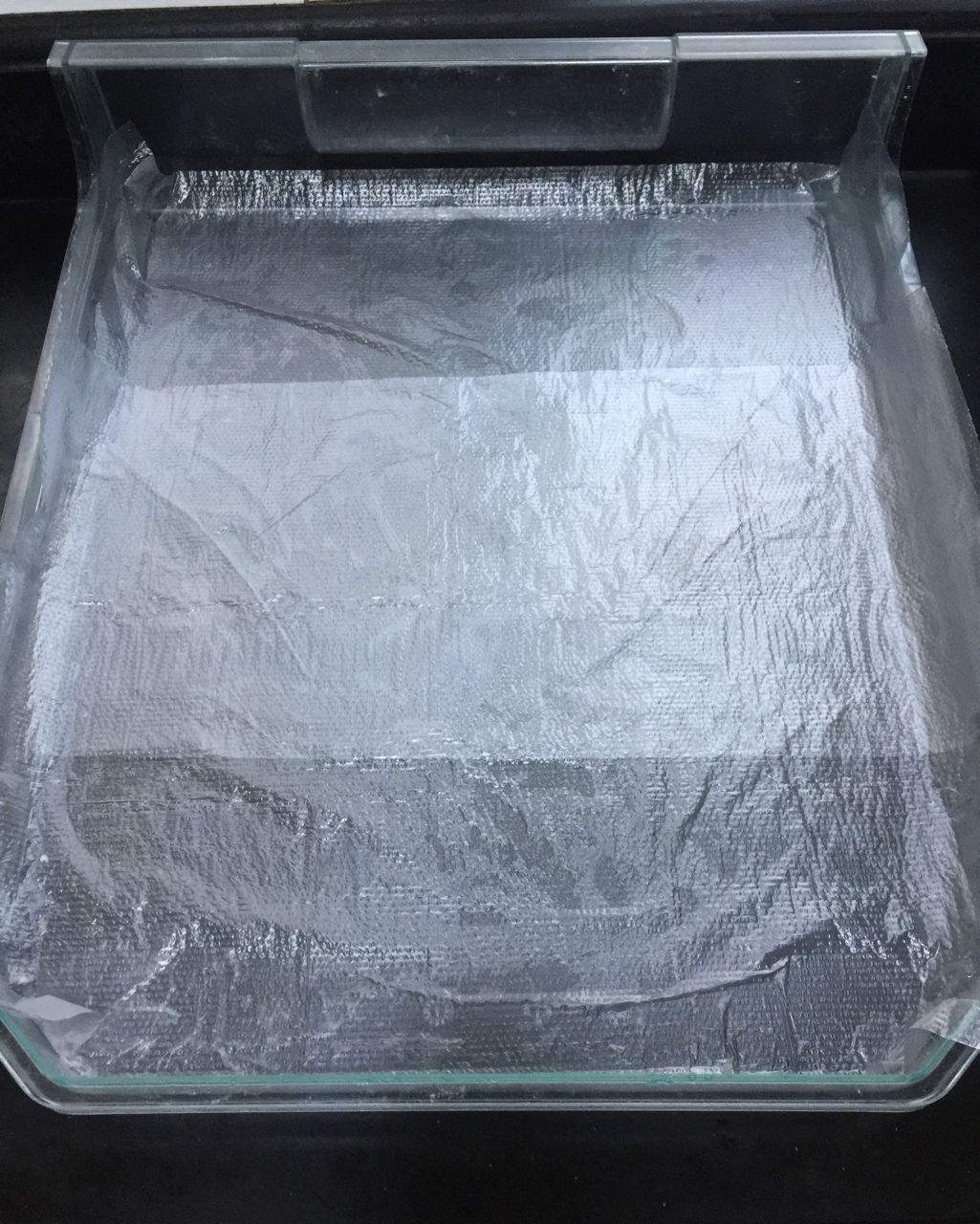 冷凍餛飩不粘抽屜的技巧的做法 步骤1