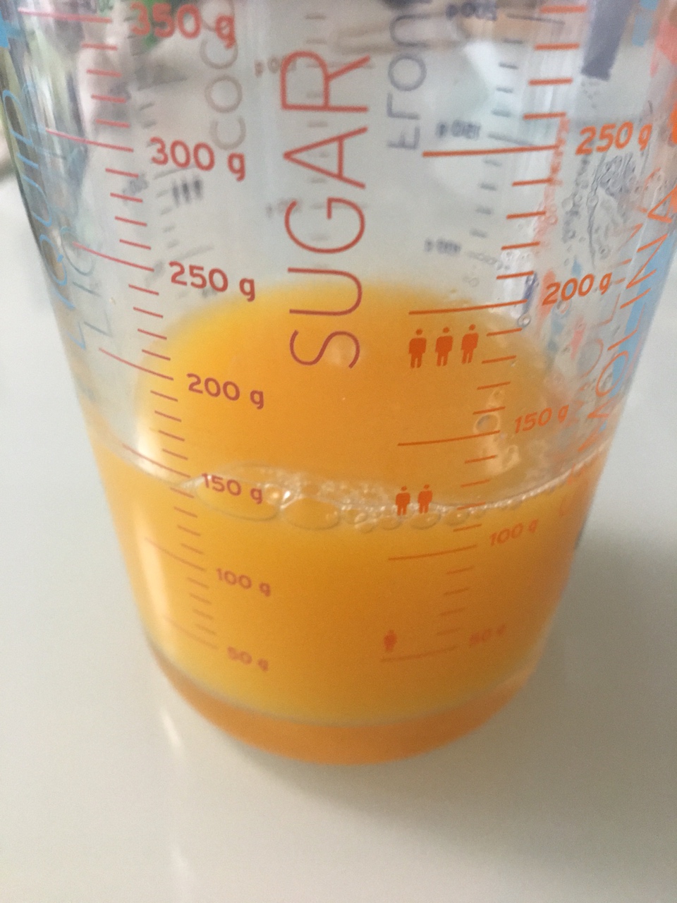 鮮榨橙汁的做法 步骤3