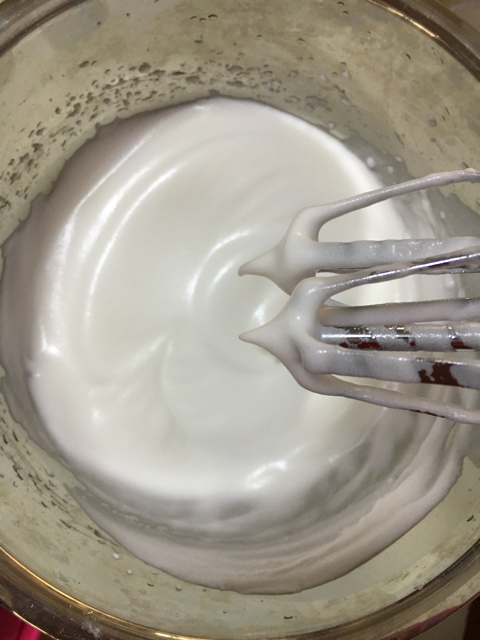 戚風蛋糕卷（酸奶夾心）的做法 步骤4