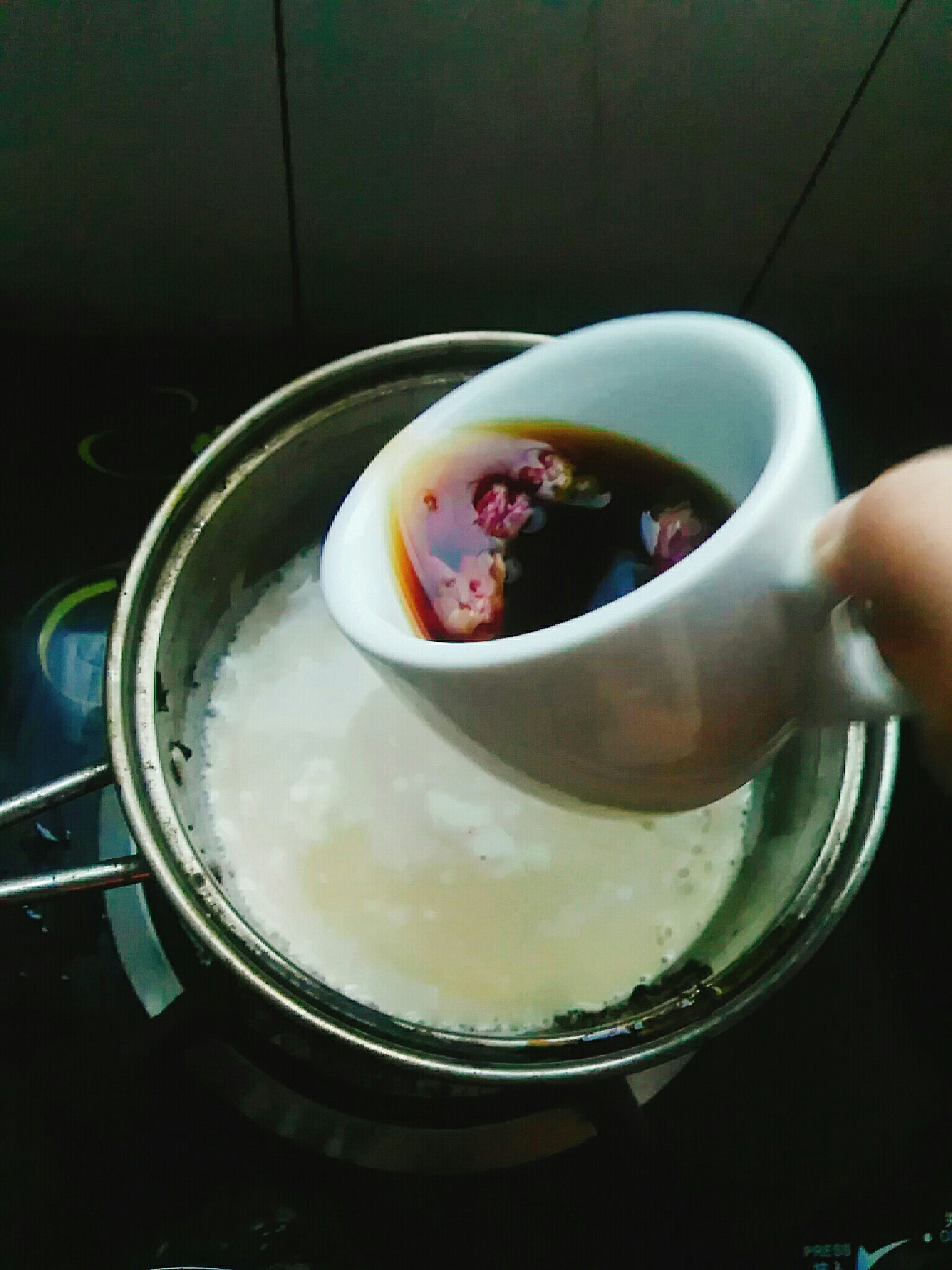 冬日玫瑰奶茶的做法 步骤9