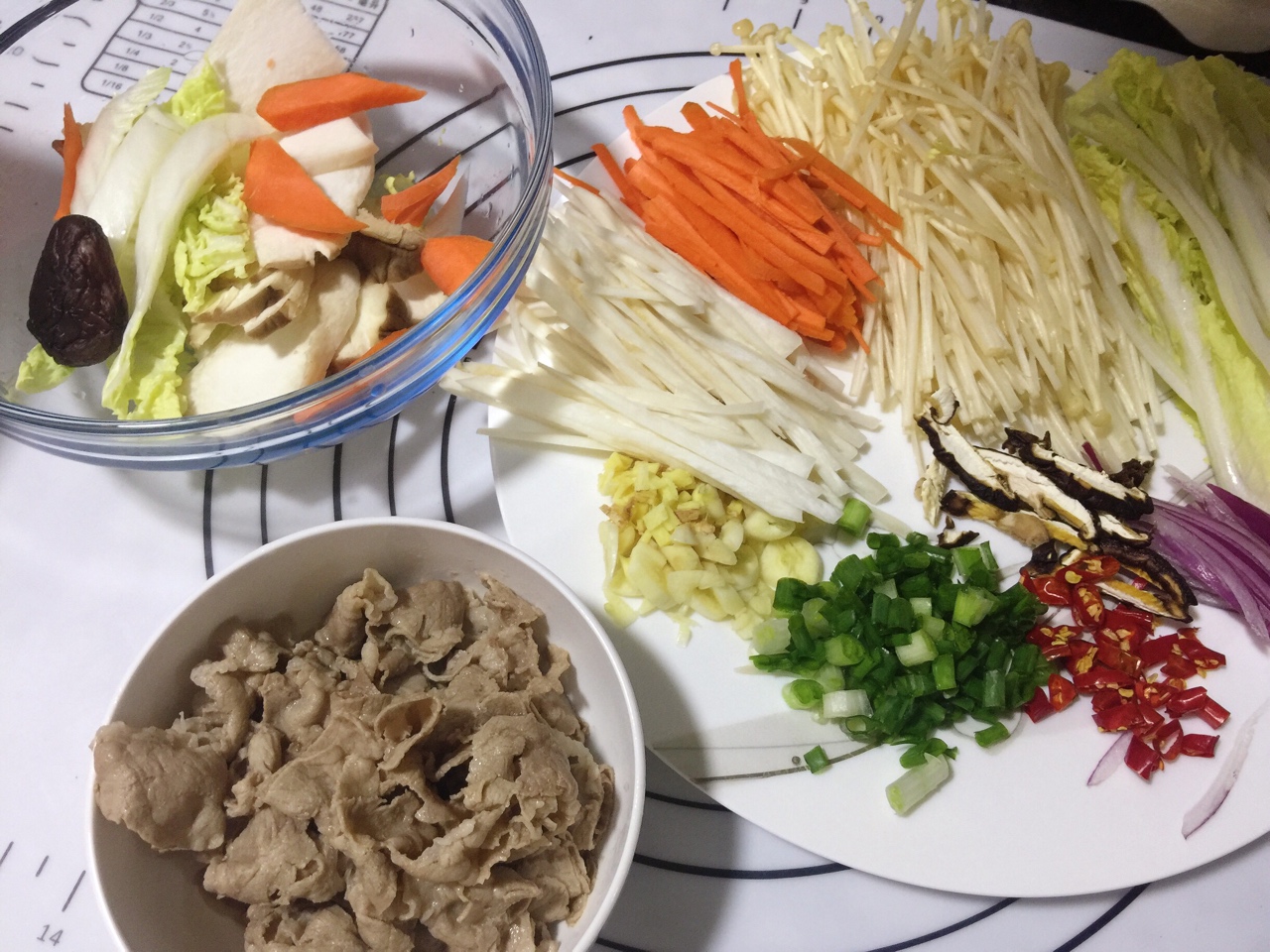 金菇肥牛石鍋飯的做法 步骤3