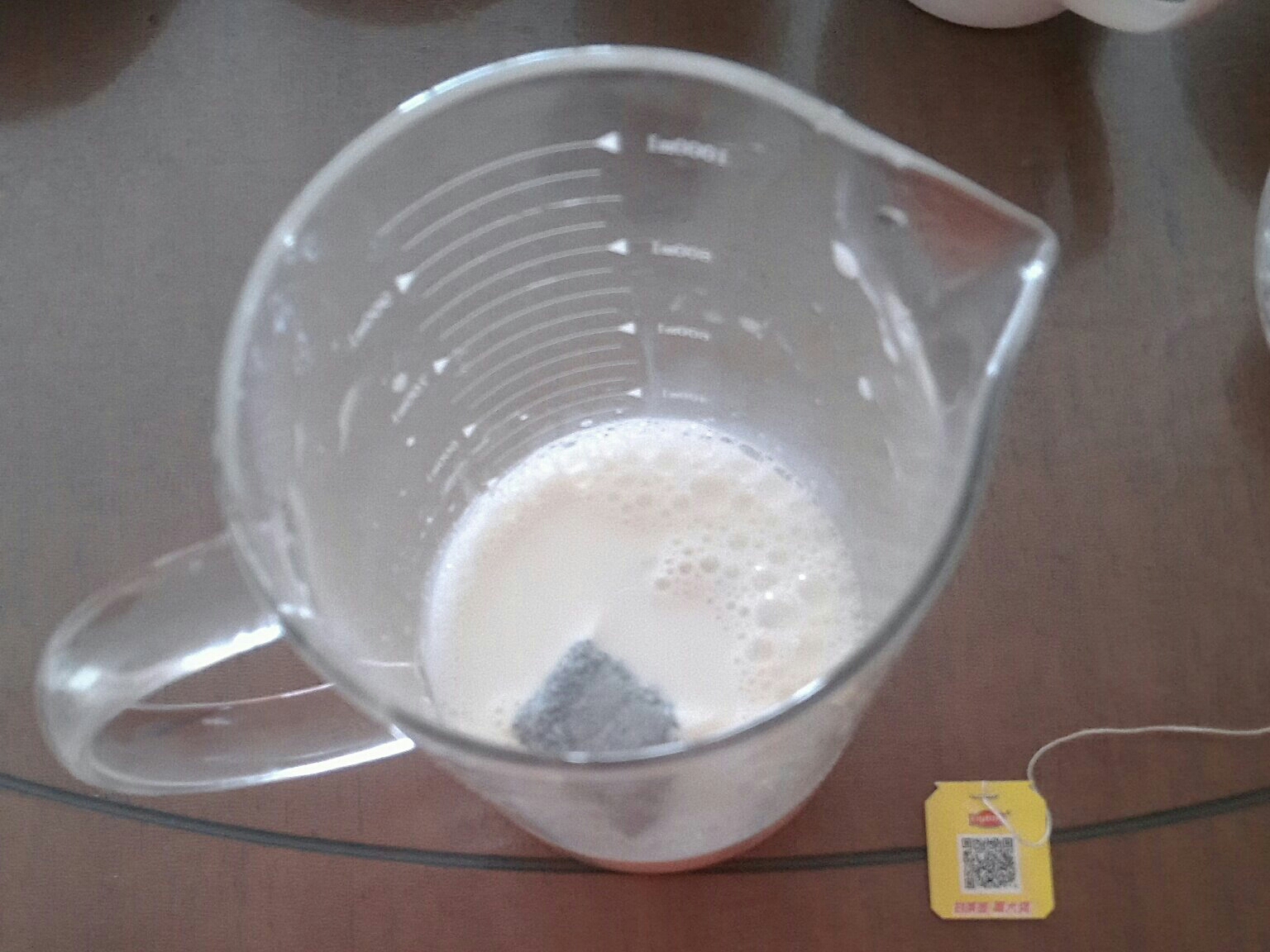 超級簡單版微波爐焦糖奶茶的做法 步骤3