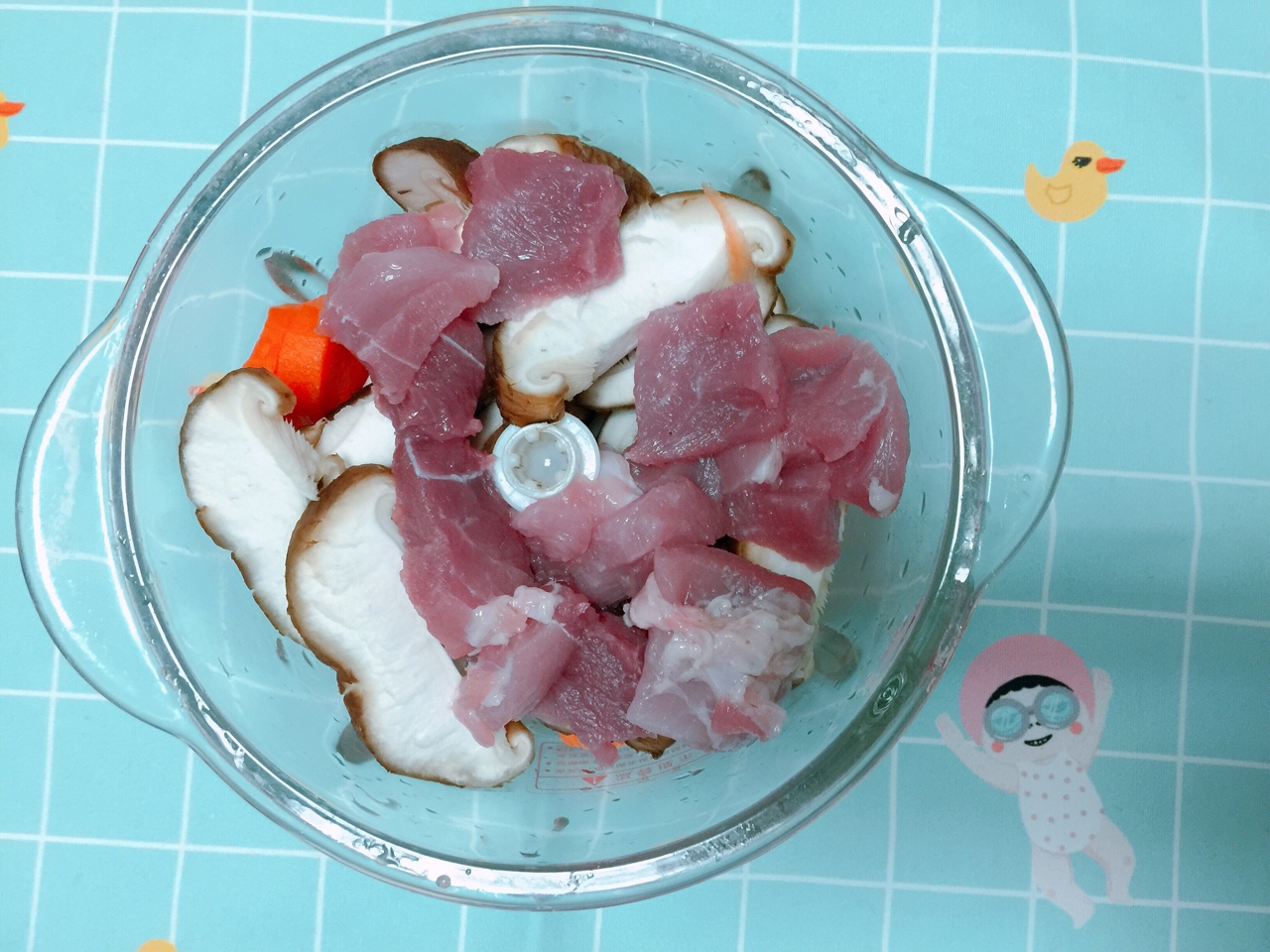 寶寶輔食 胡蘿卜香菇豬里脊餛飩的做法 步骤2