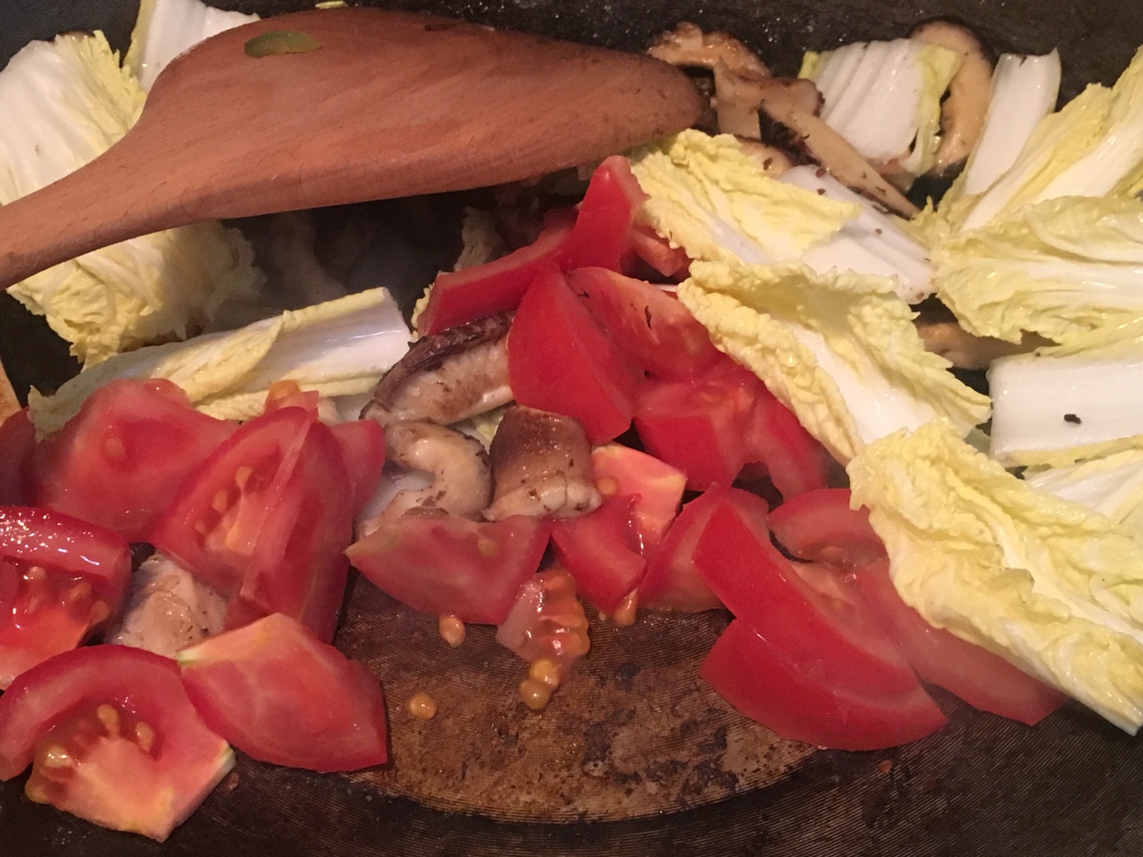 獨家砂鍋香菇娃娃菜炖西紅柿湯的做法 步骤7