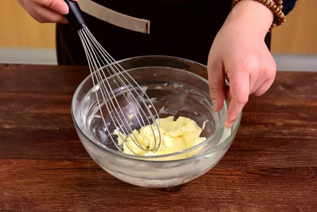 可可豆乳蛋糕的做法 步骤15