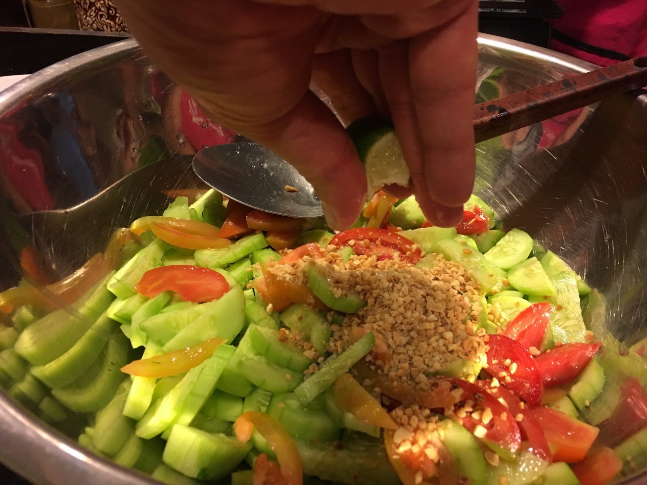 泰式酸辣「蔬菜沙拉」阿卡族風味的做法 步骤1