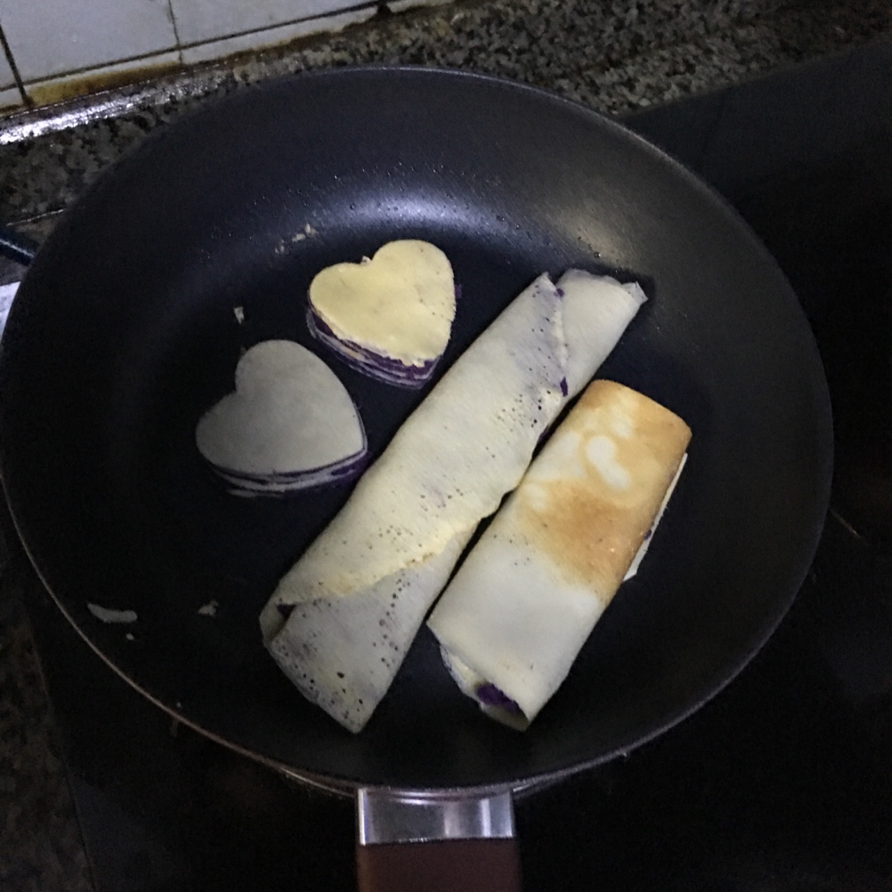 紫薯蛋卷的做法 步骤2