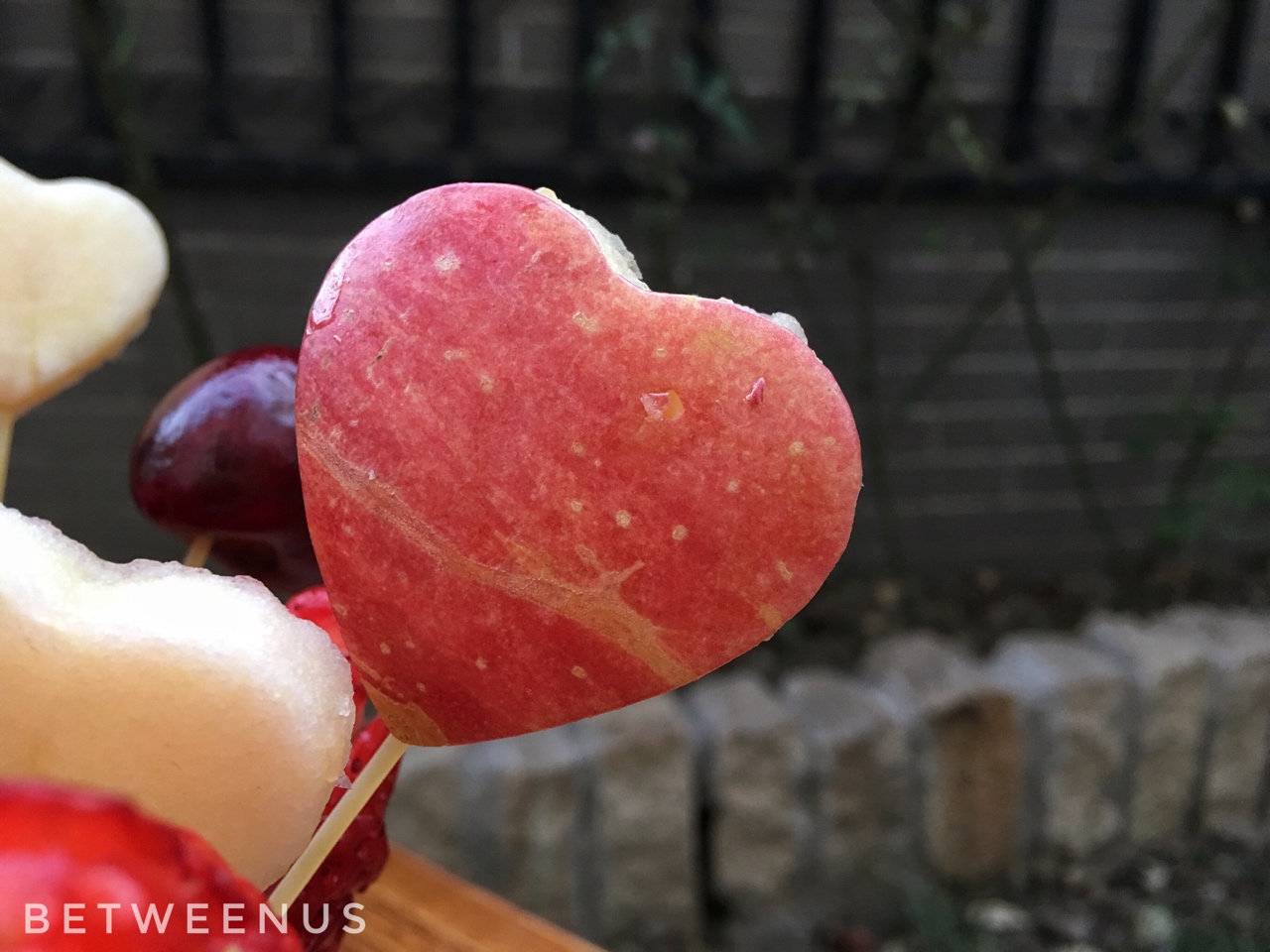 情人節 | 送你一束好吃的水果花束的做法 步骤8