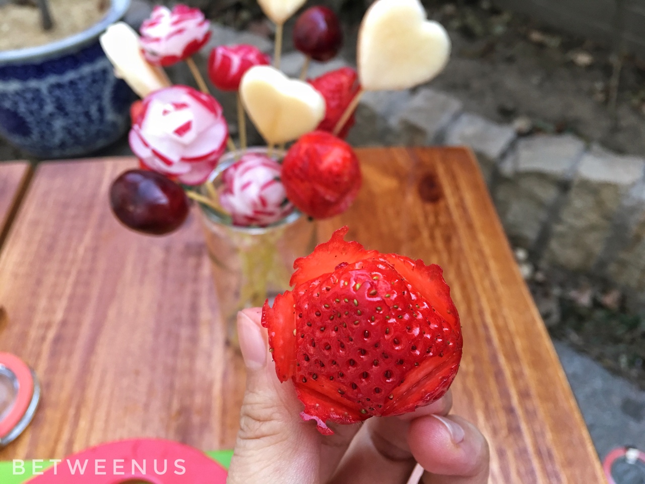 情人節 | 送你一束好吃的水果花束的做法 步骤10