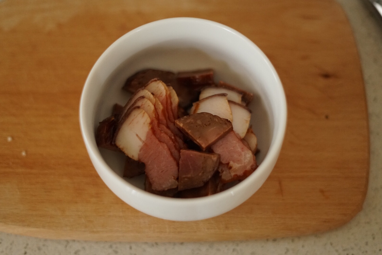 懶人醬肉臘肉燜飯的做法 步骤1