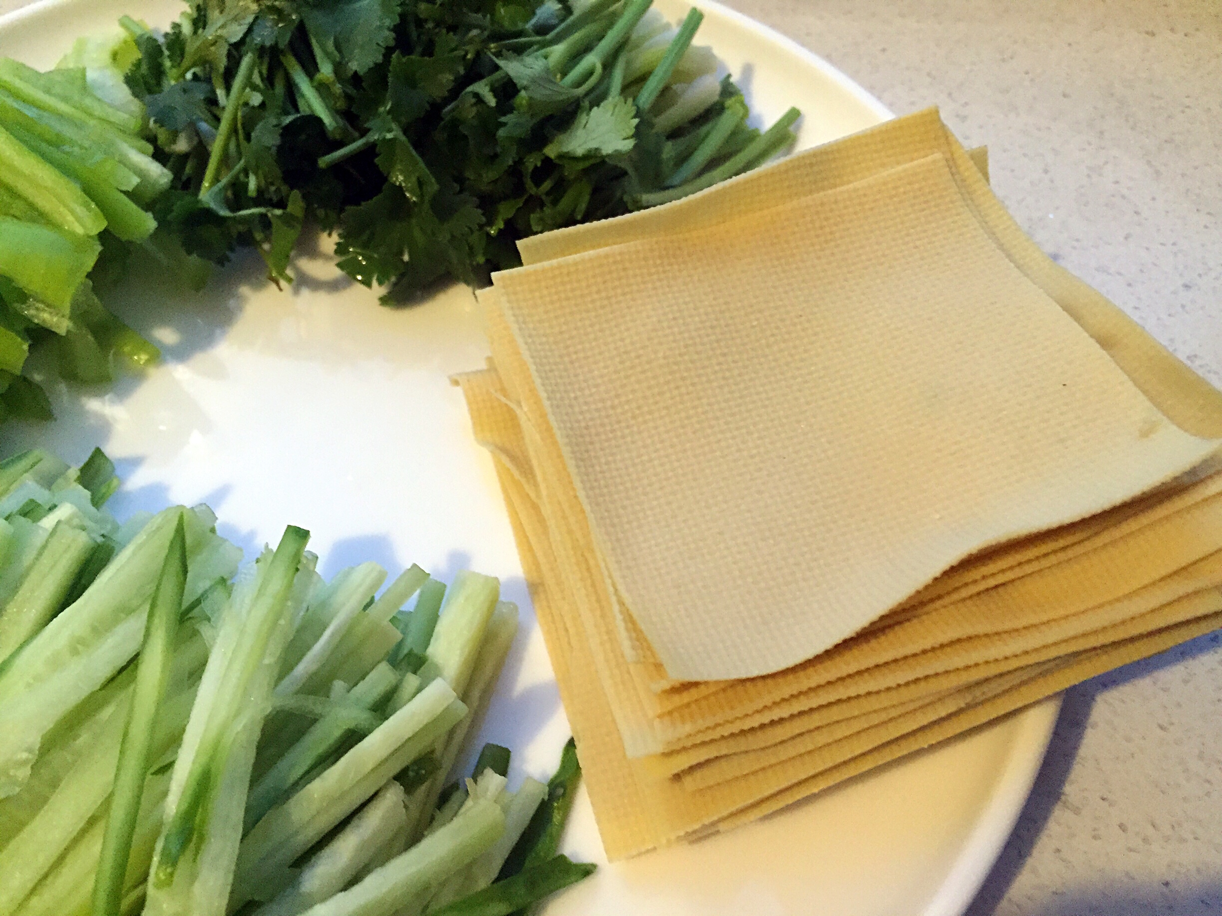 雙拼醬豆腐皮卷的做法 步骤3