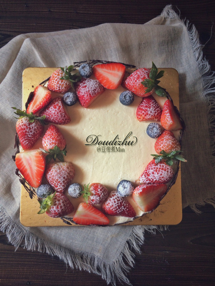 草莓巧克力圍欄蛋糕的做法 步骤13